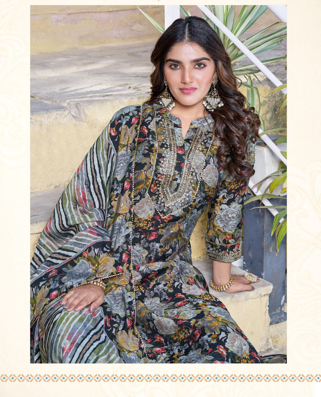 Beautiful Black Colored Kurti And Suits Near Me