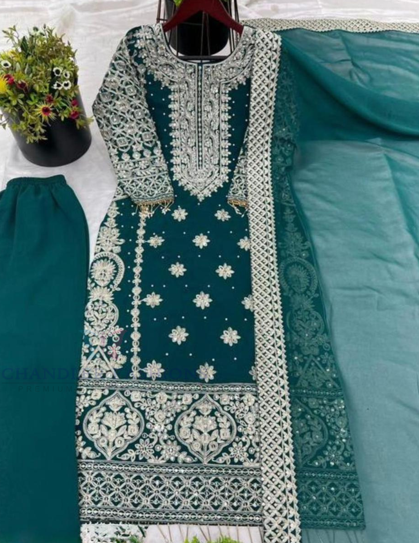 Green Color Georgette Kurti Suits In Suncity