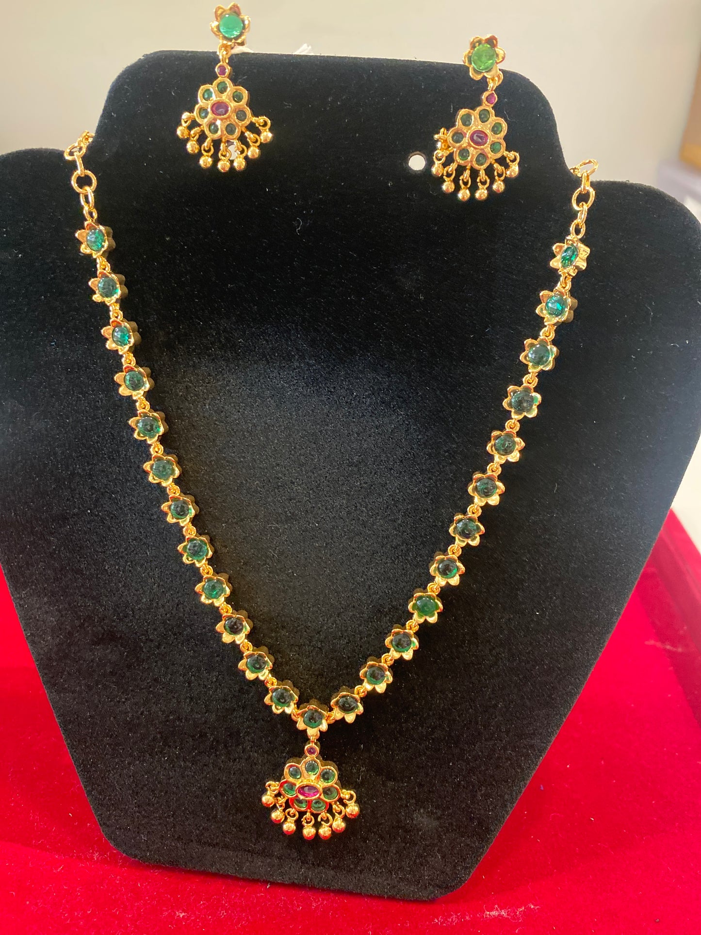 Elegant Green Stone Gold Plated Flowers Design Set with Matching Earrings For Women