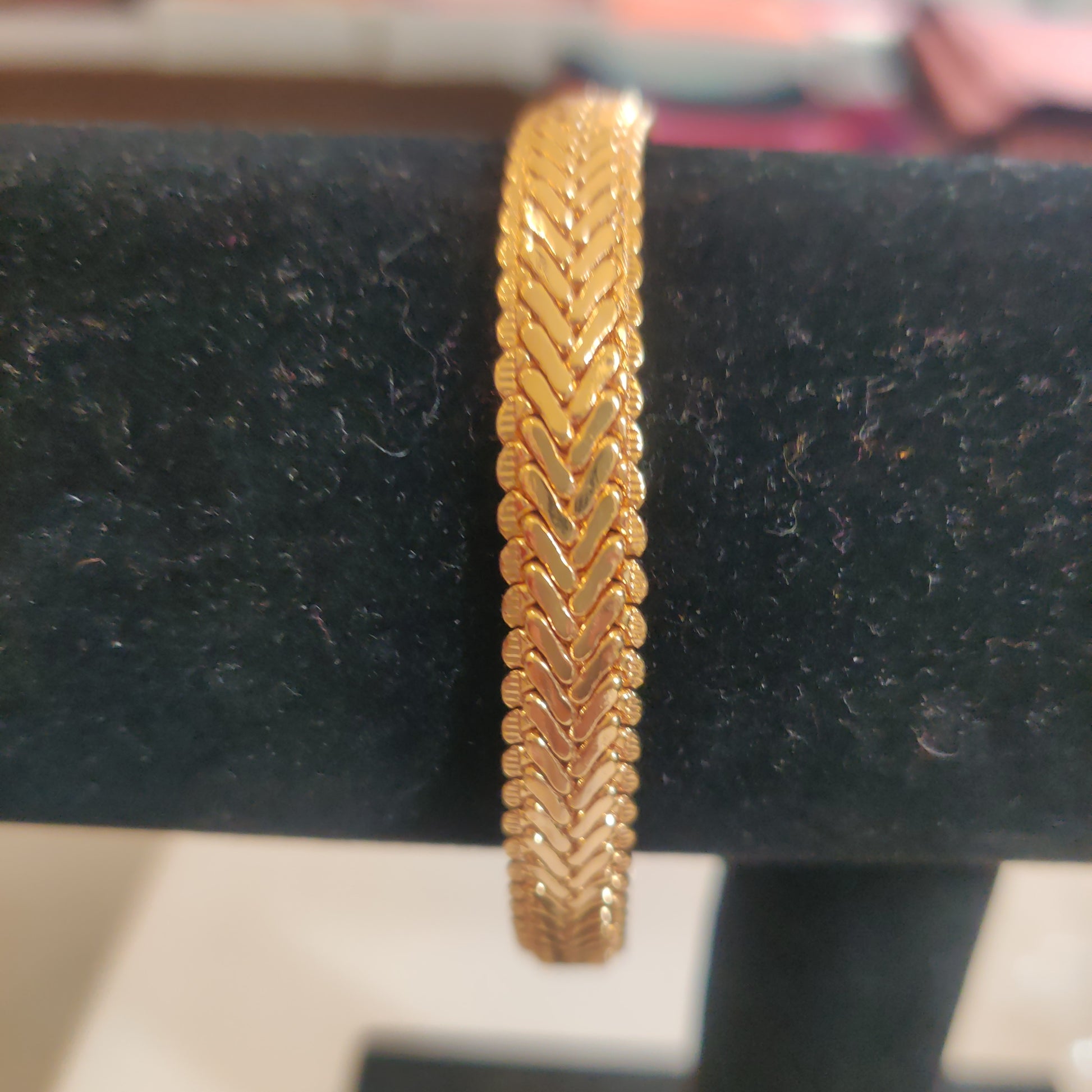 Attractive Latest Style Gold Plated Hand Chain For Mens