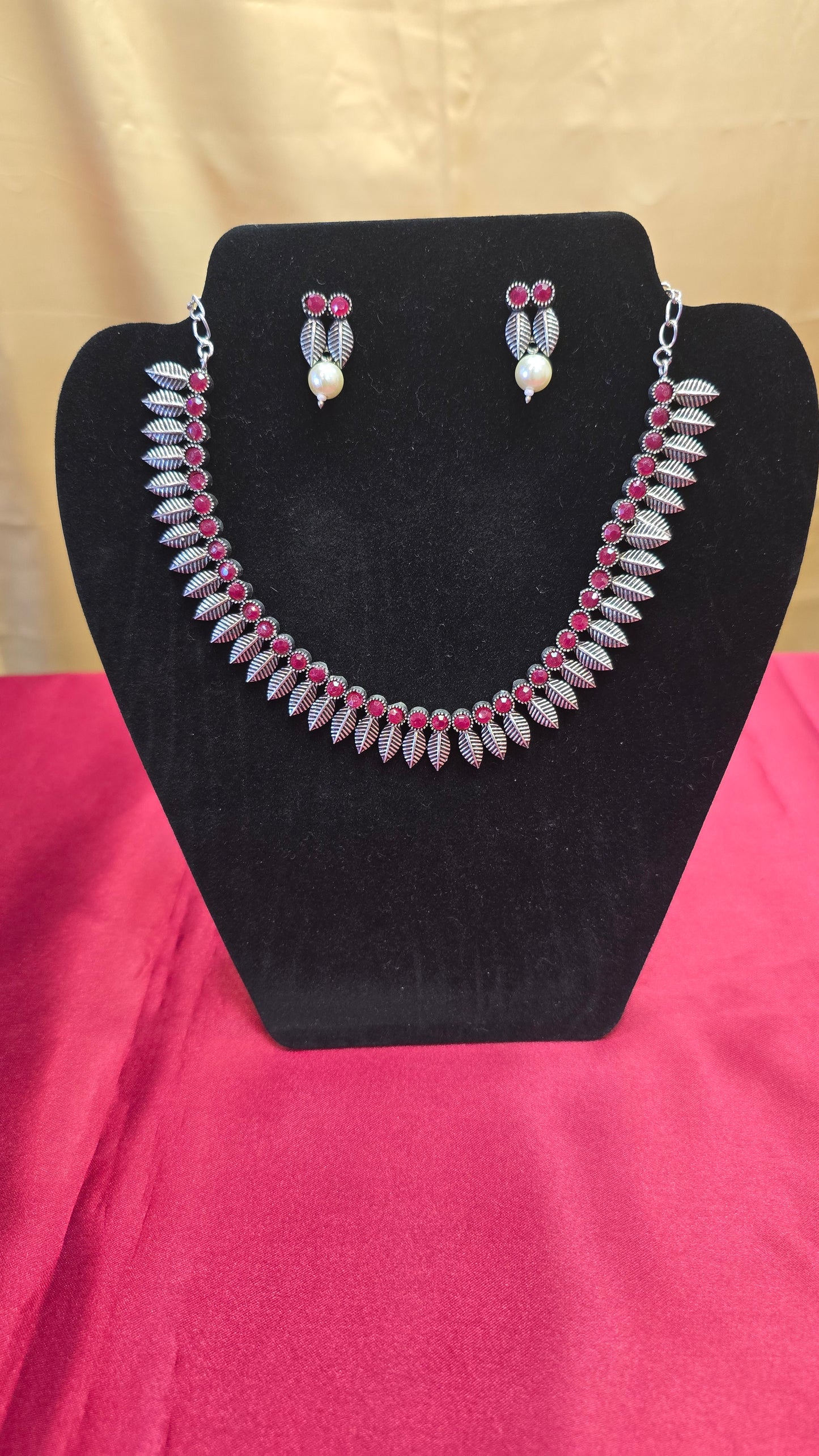 Dark Pink Colored Oxidized Leaf Style Neck Jewelry  In USA