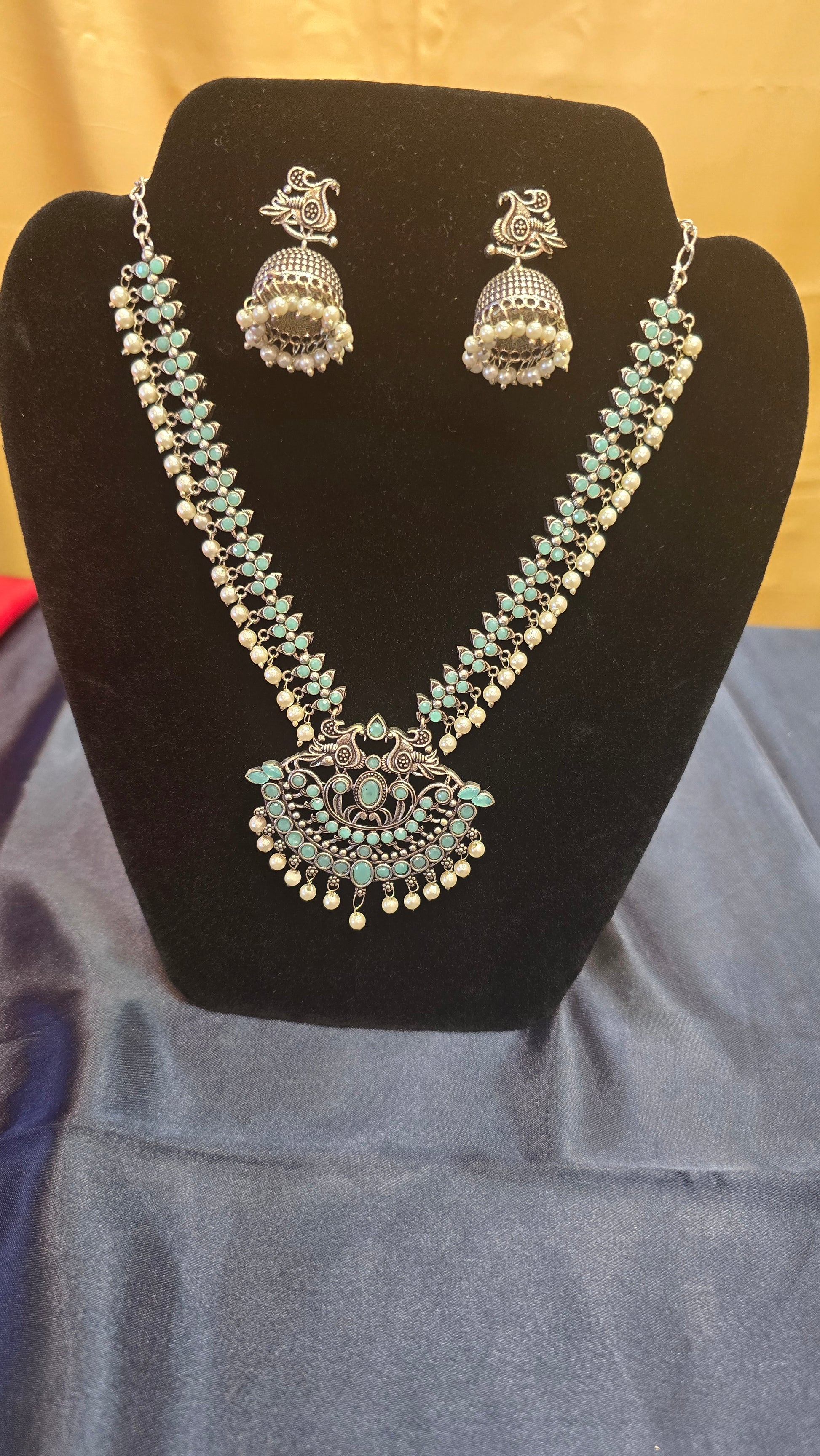 Bird Styled Necklace Sets In Usa