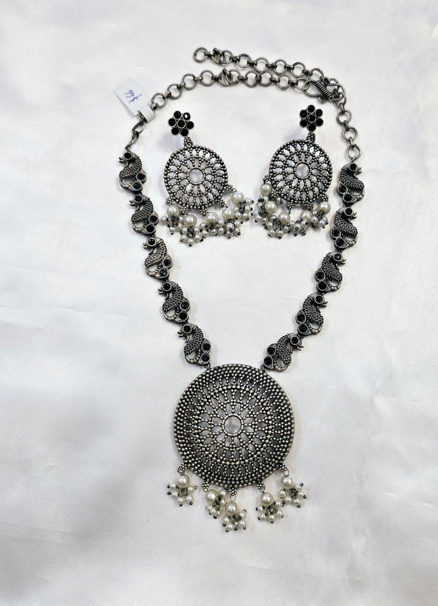 Attractive Pure Oxidized Round Shaped Necklace Set For Women