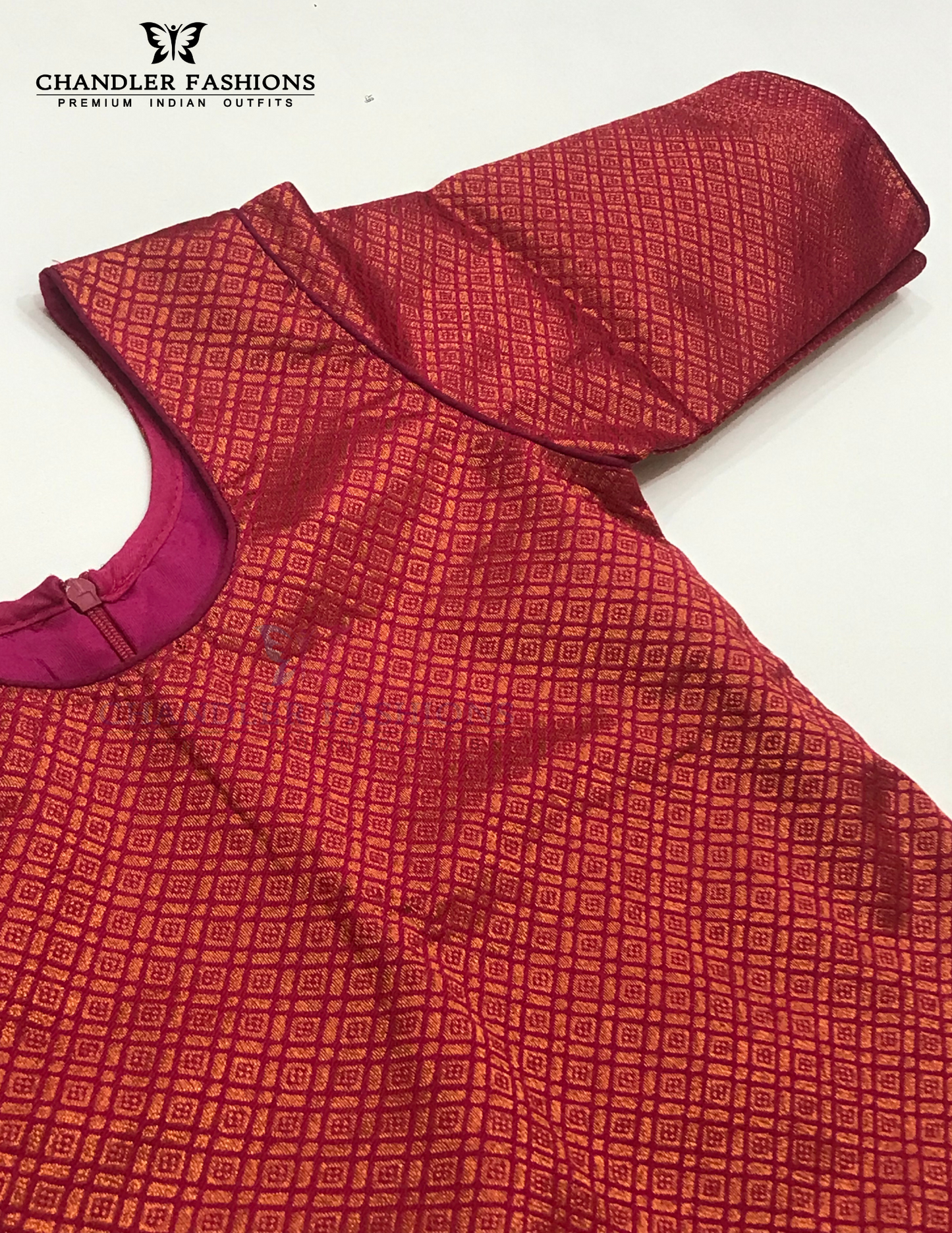 Dark Pink And Green Color Choli Sets In Mesa