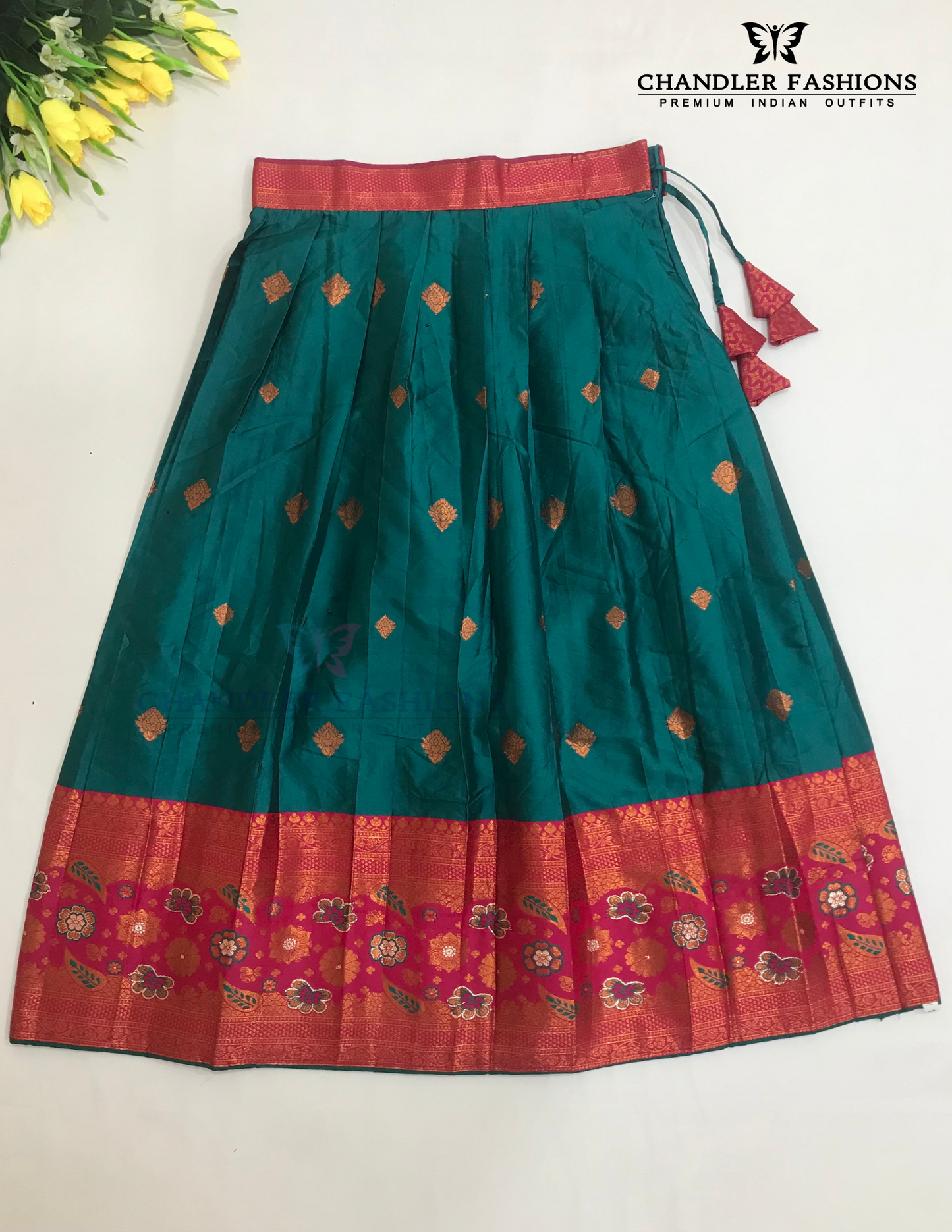 Dark Pink And Green Color Choli Sets In Suncity