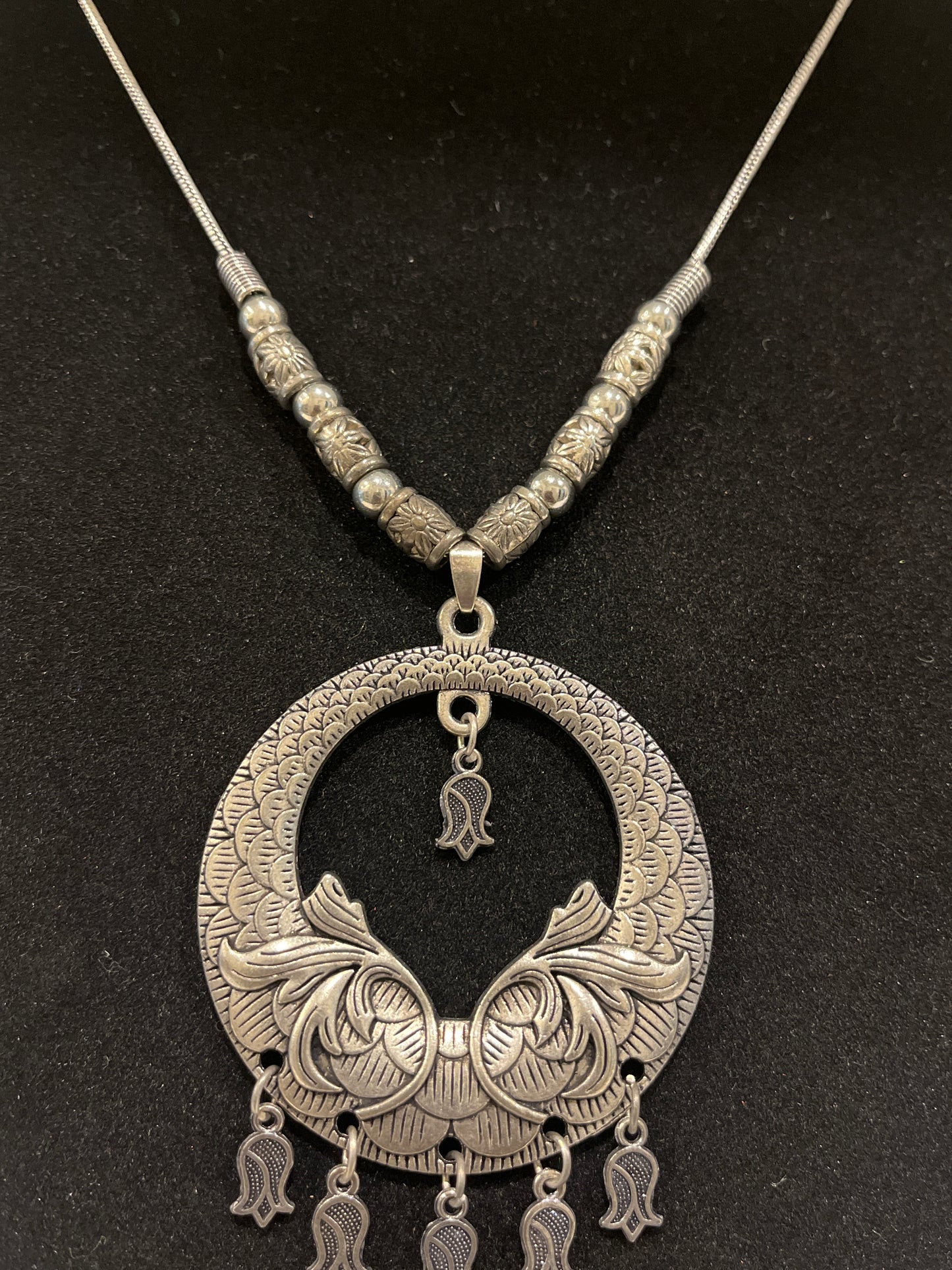 Alluring Round Designed Silver Color Oxidized Necklace