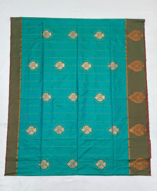 Alluring Green Color Soft Silk Saree With Contrast Rich Pallu In USA