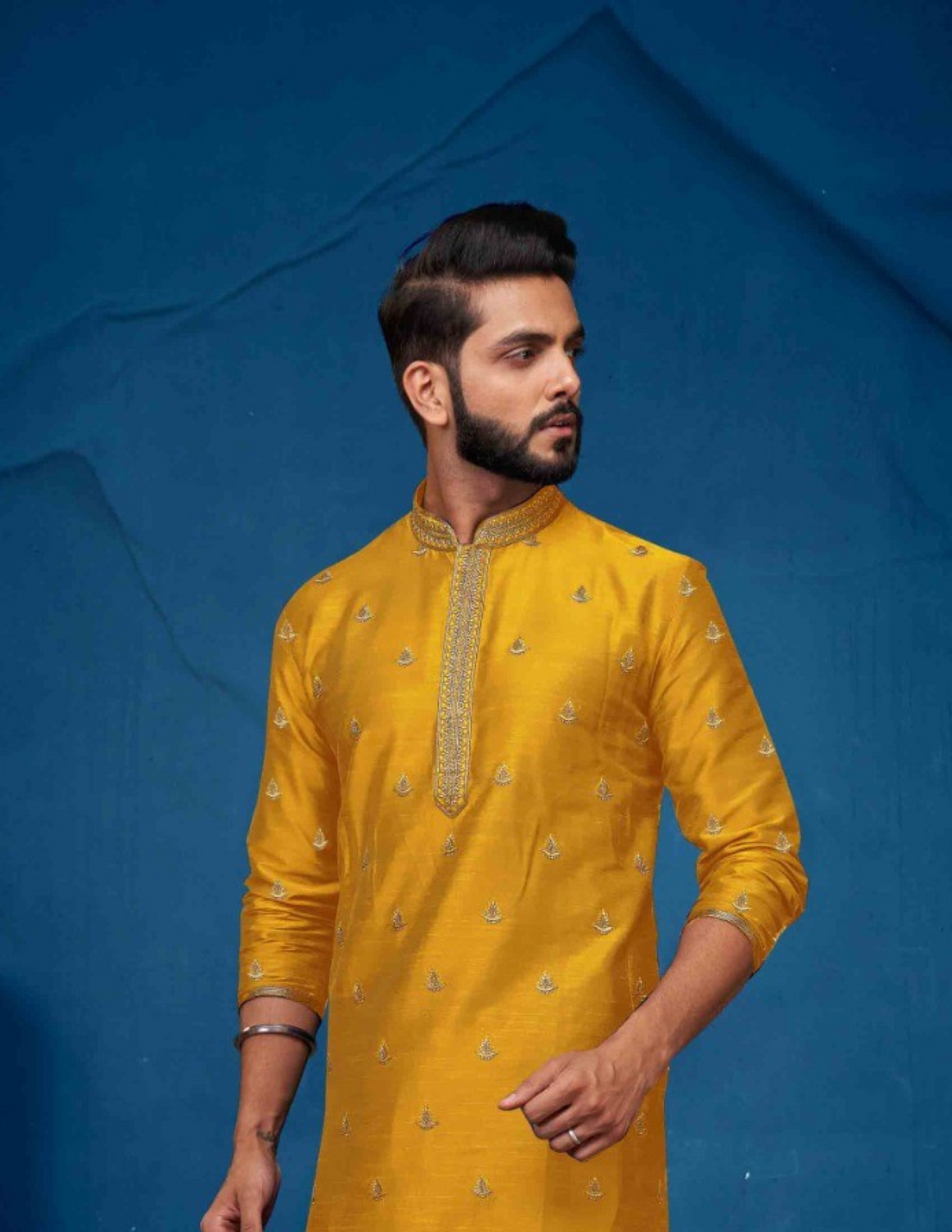 Slub Silk Embroidery Work Kurta Pajama Set For Men Near Me