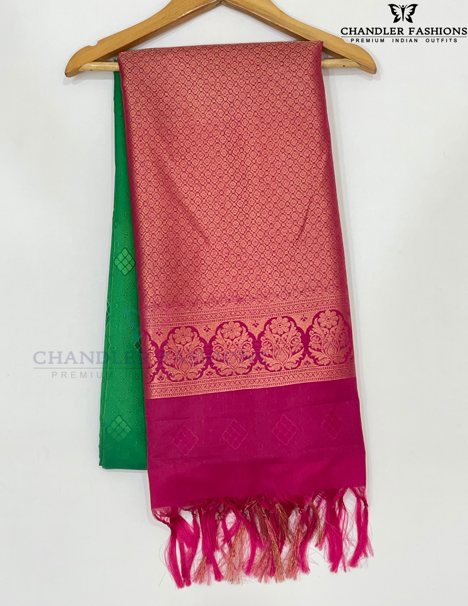 Green Color Soft Silk Saree With Contrast Pallu And Fancy Tassels In USA