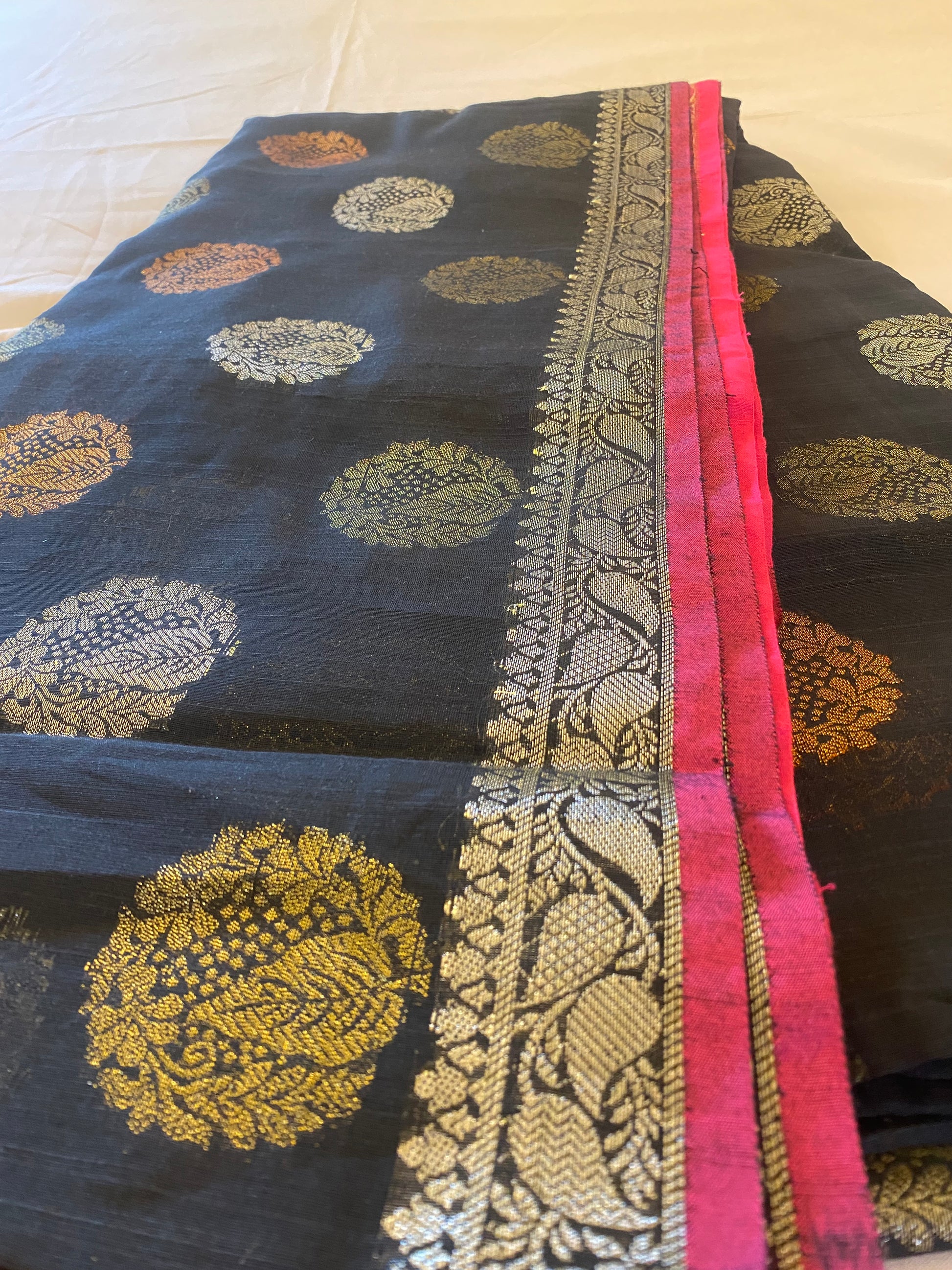 Beautiful Black And Pink Silk Cotton Saree With Copper and Gold Jari In Yuma