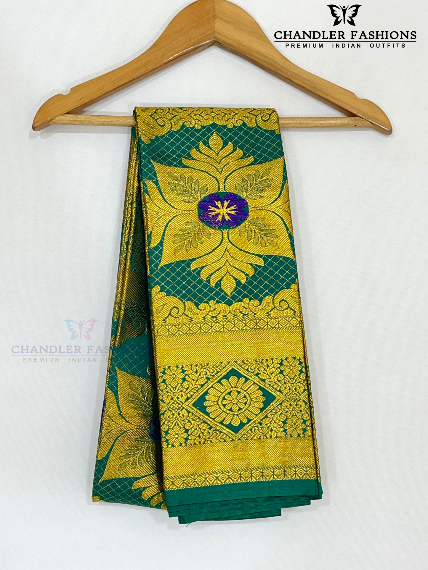Pretty Green Color Silk Shawl In Tempe