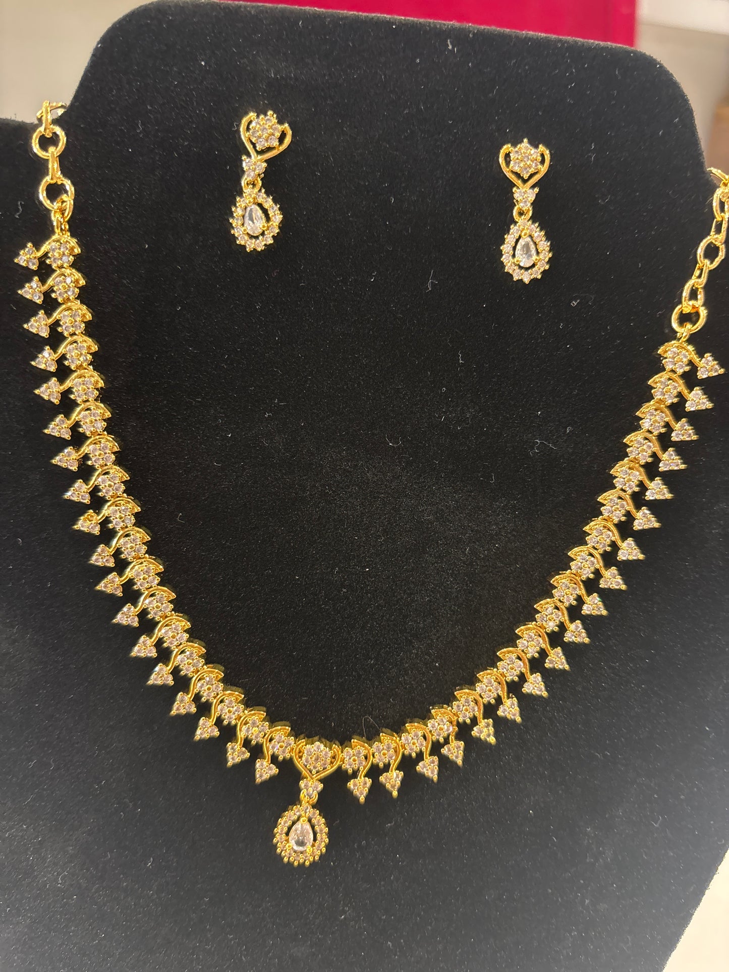 Stunning White Stones Gold Necklace With Earrings Set