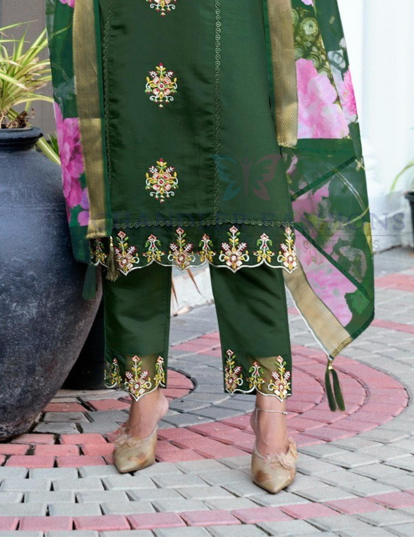 Roman Silk Salwar Suits With Dupatta In USA