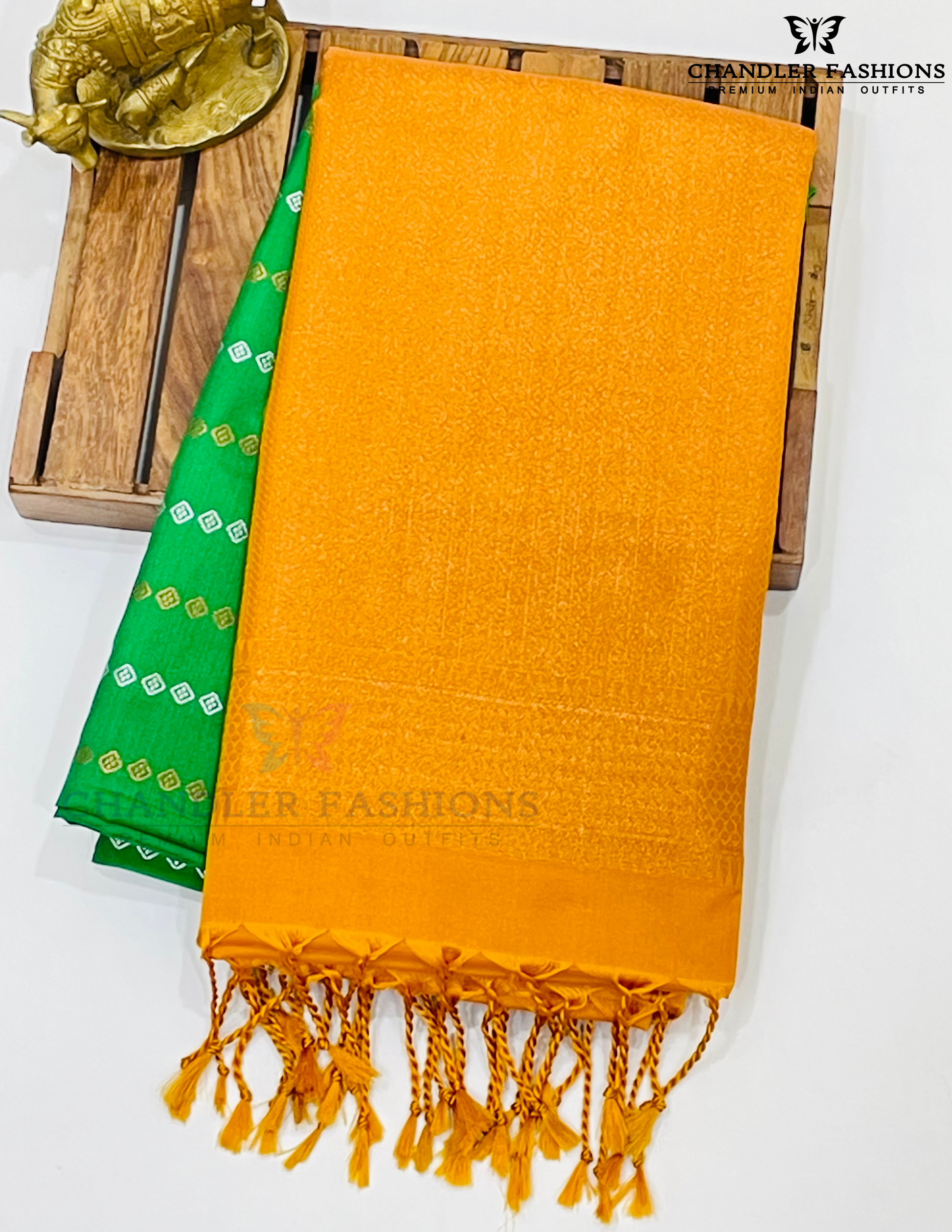 Green Color Soft Silk Saree With Contrast Rich Pallu In USA