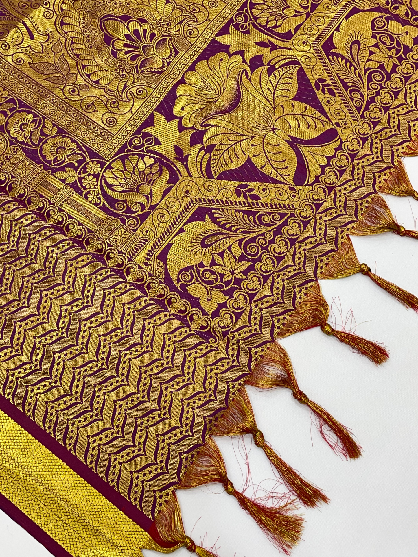 Flower Desined Golden Zari Work In Surprise
