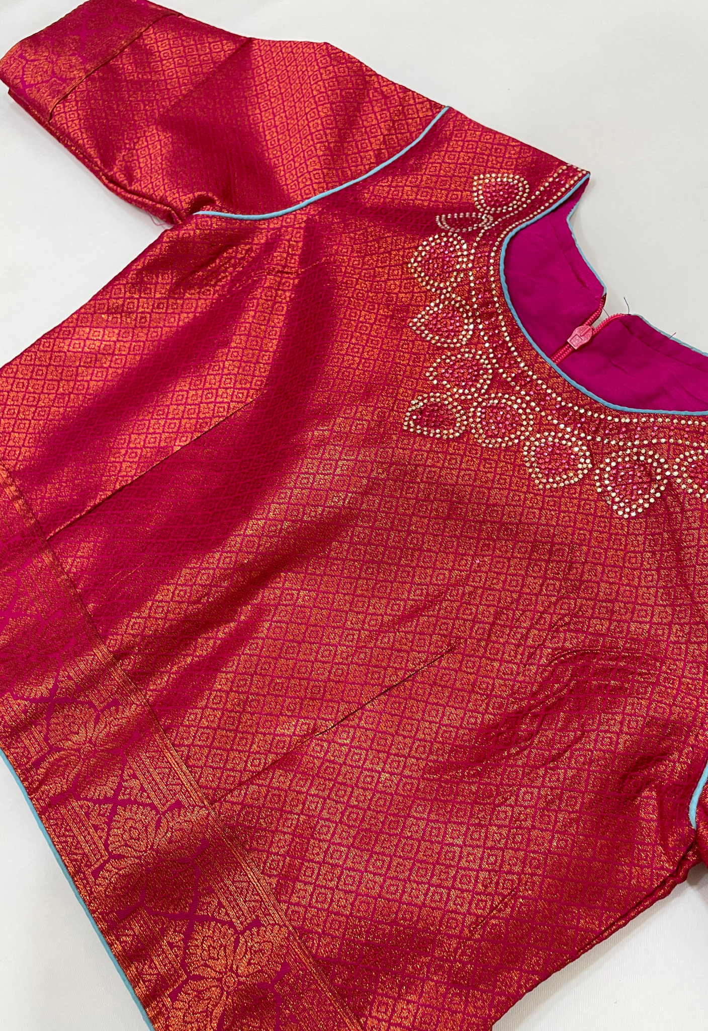 Elegant Dark Pink Colored Silk Choli Sets In Surprise
