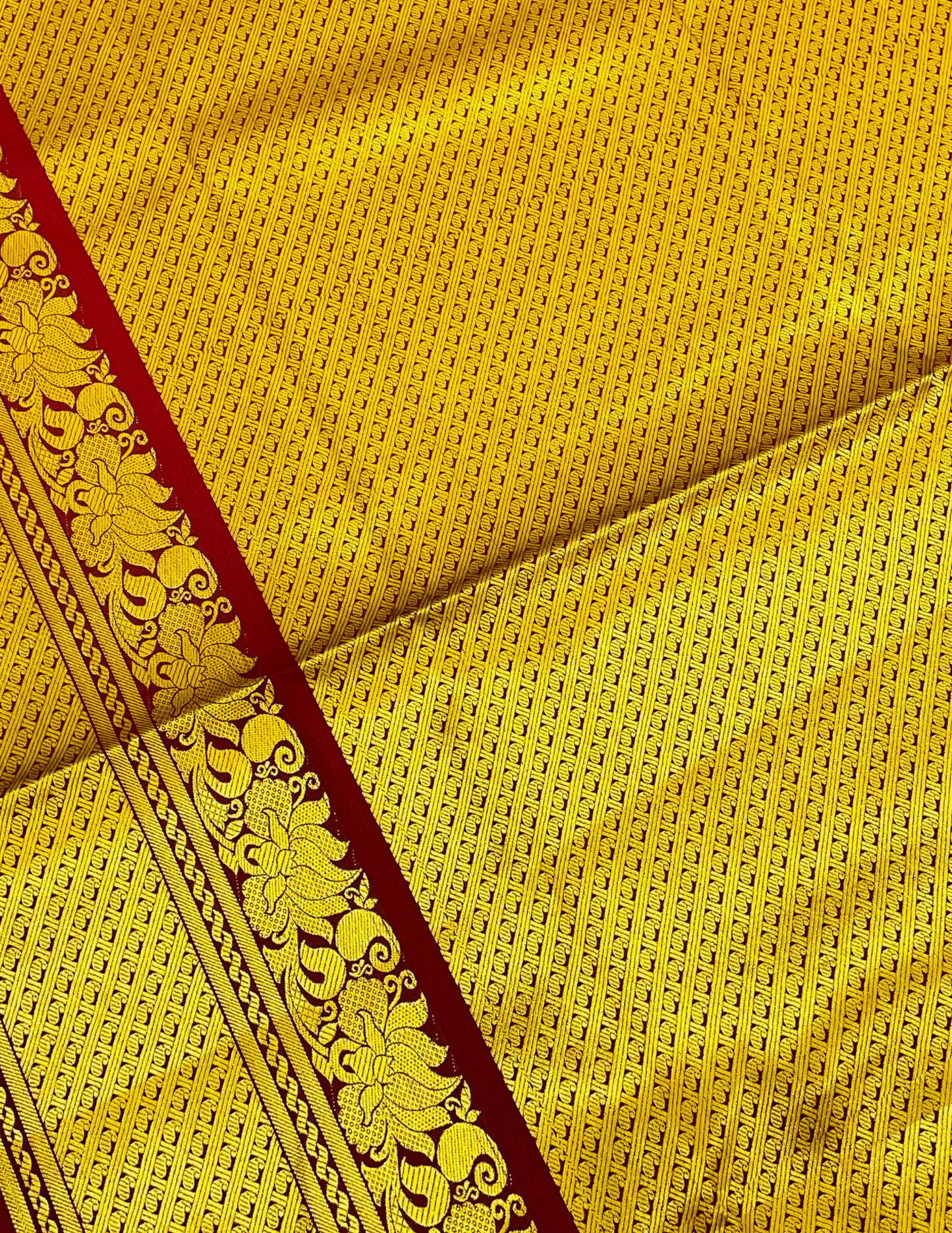 Maroon Color Silk Shawl With Golden Zari Work (Ponnadai) In Yuma