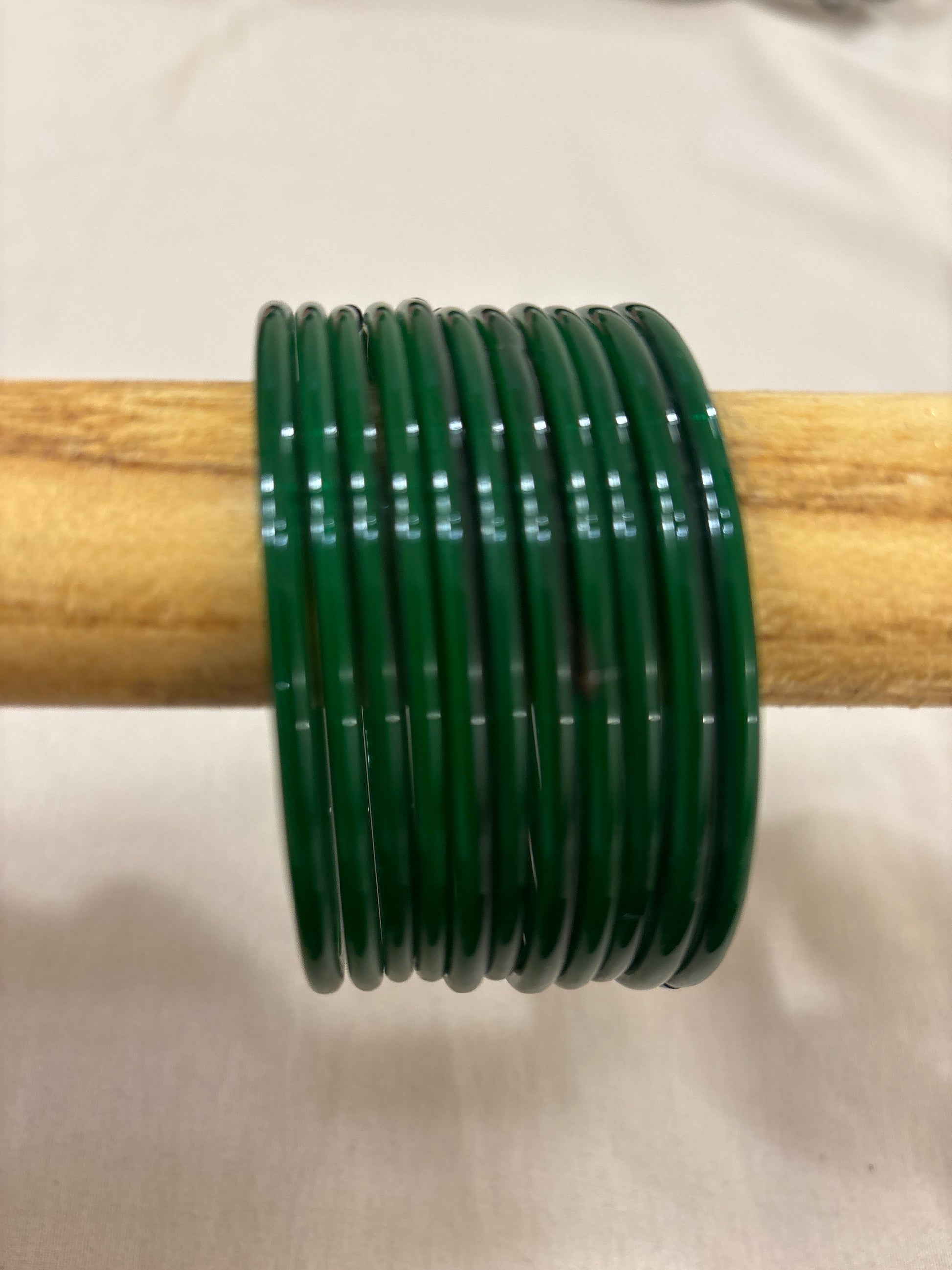 Traditional Plain Green Color Glass Bangles For Women Near Me