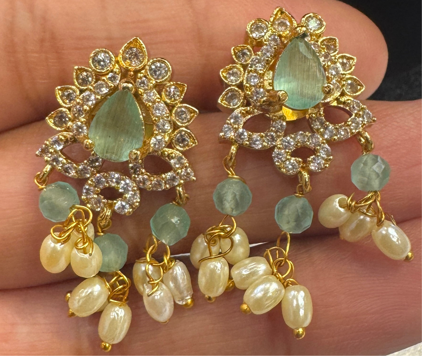 Aqua Color Choker Style Neck Piece With Pretty Earrings In USA