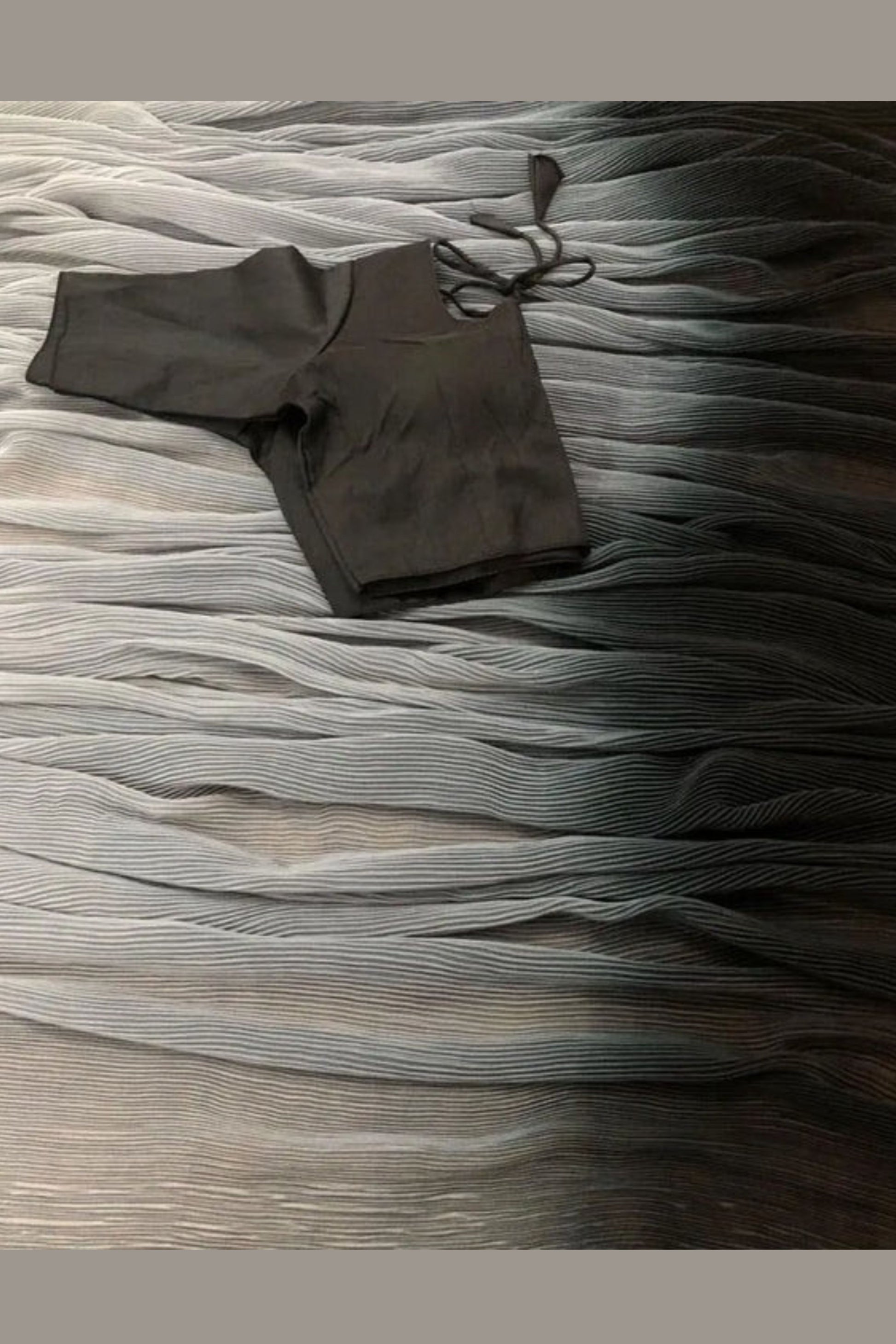 Double Shaded Georgette Crush Saree For Women