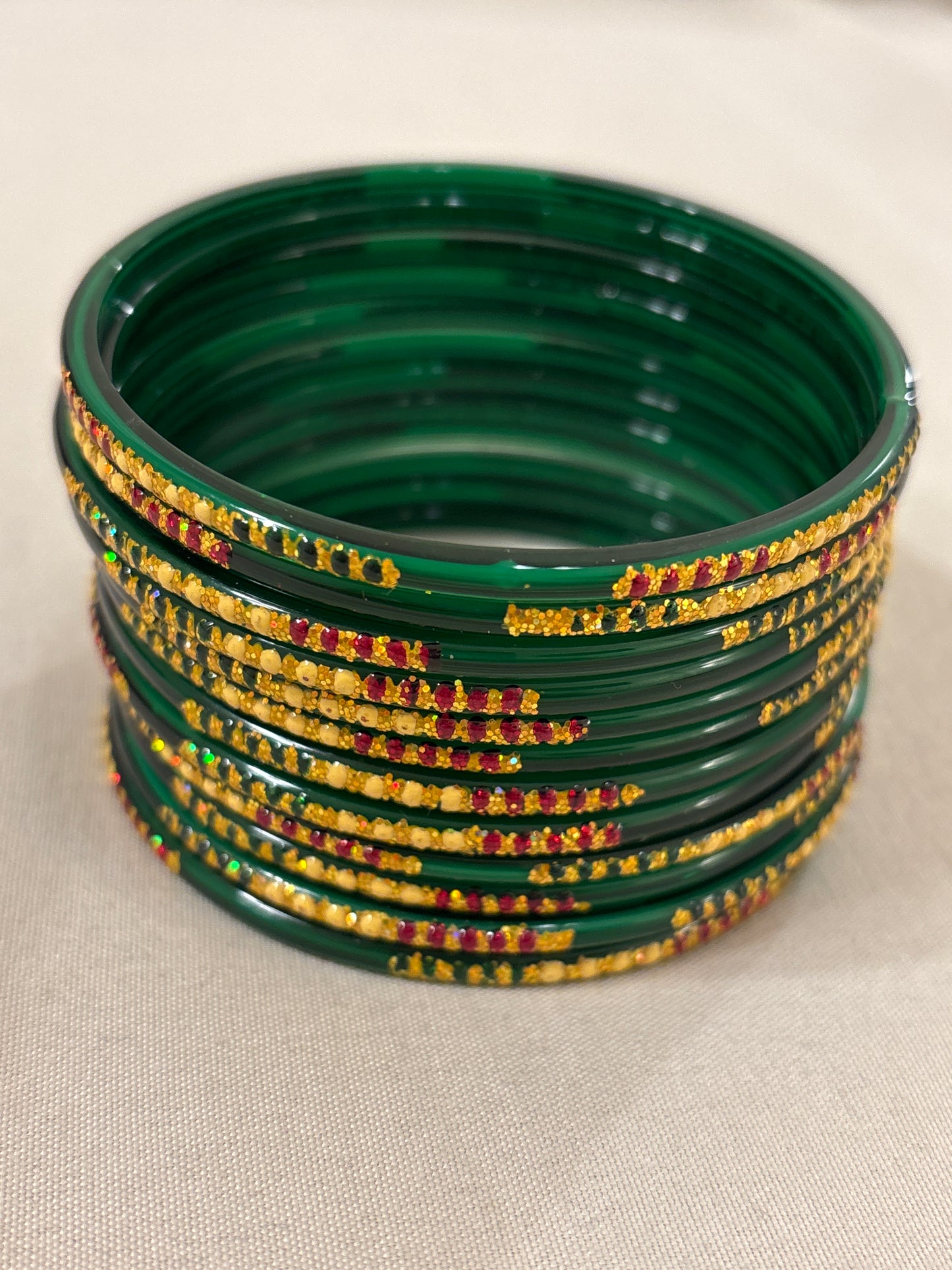 Amazing Traditional Green Color Glass Bangles For Women Near Me