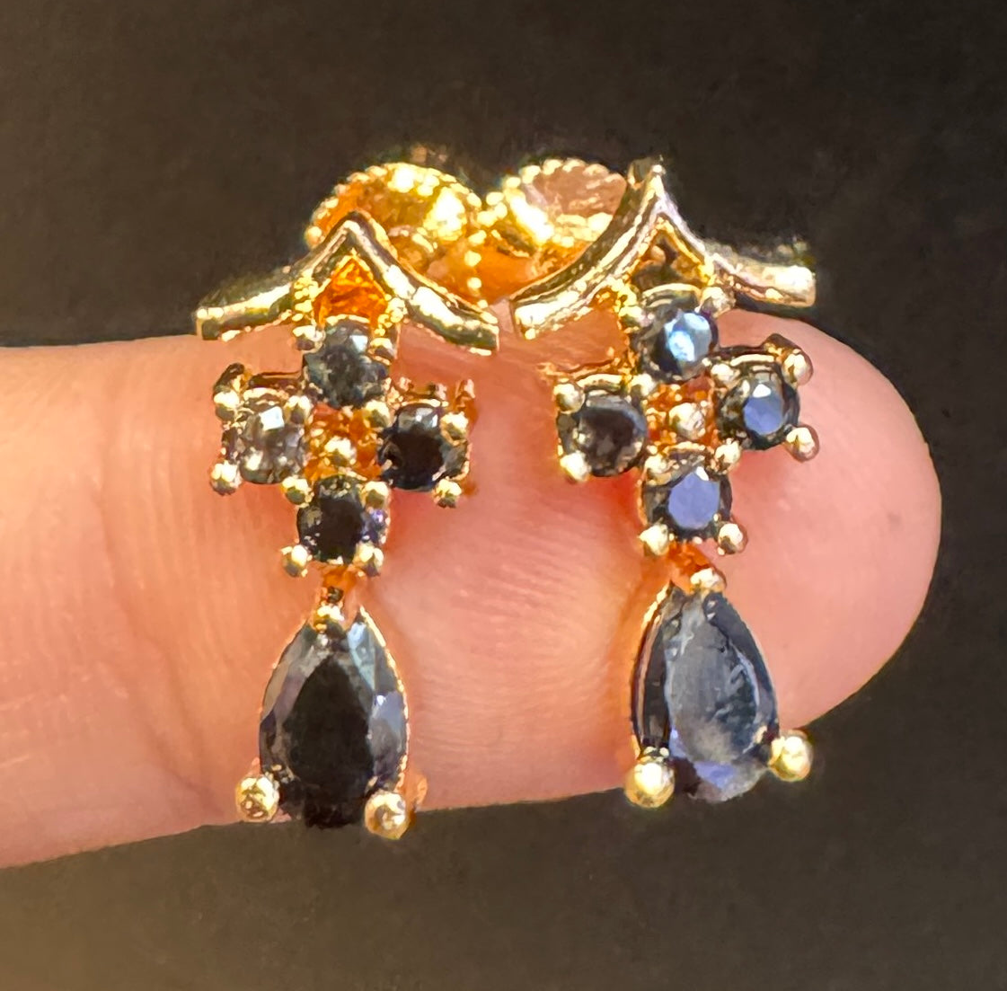 Black Stones and Gold Plated Necklace With Earrings Set For Women In USA