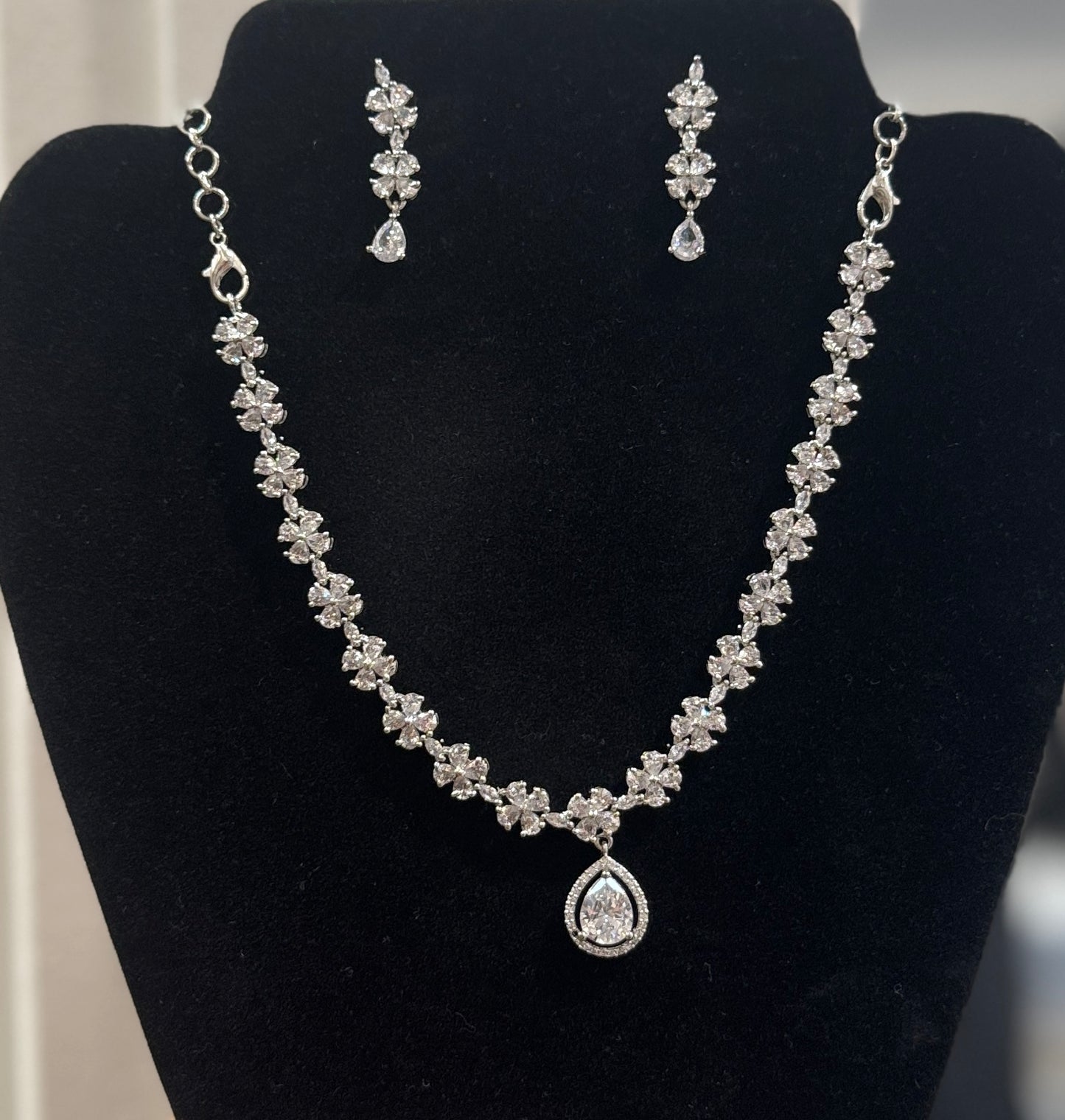 American Diamond White Color Stones Necklace And Earrings Set Near Me