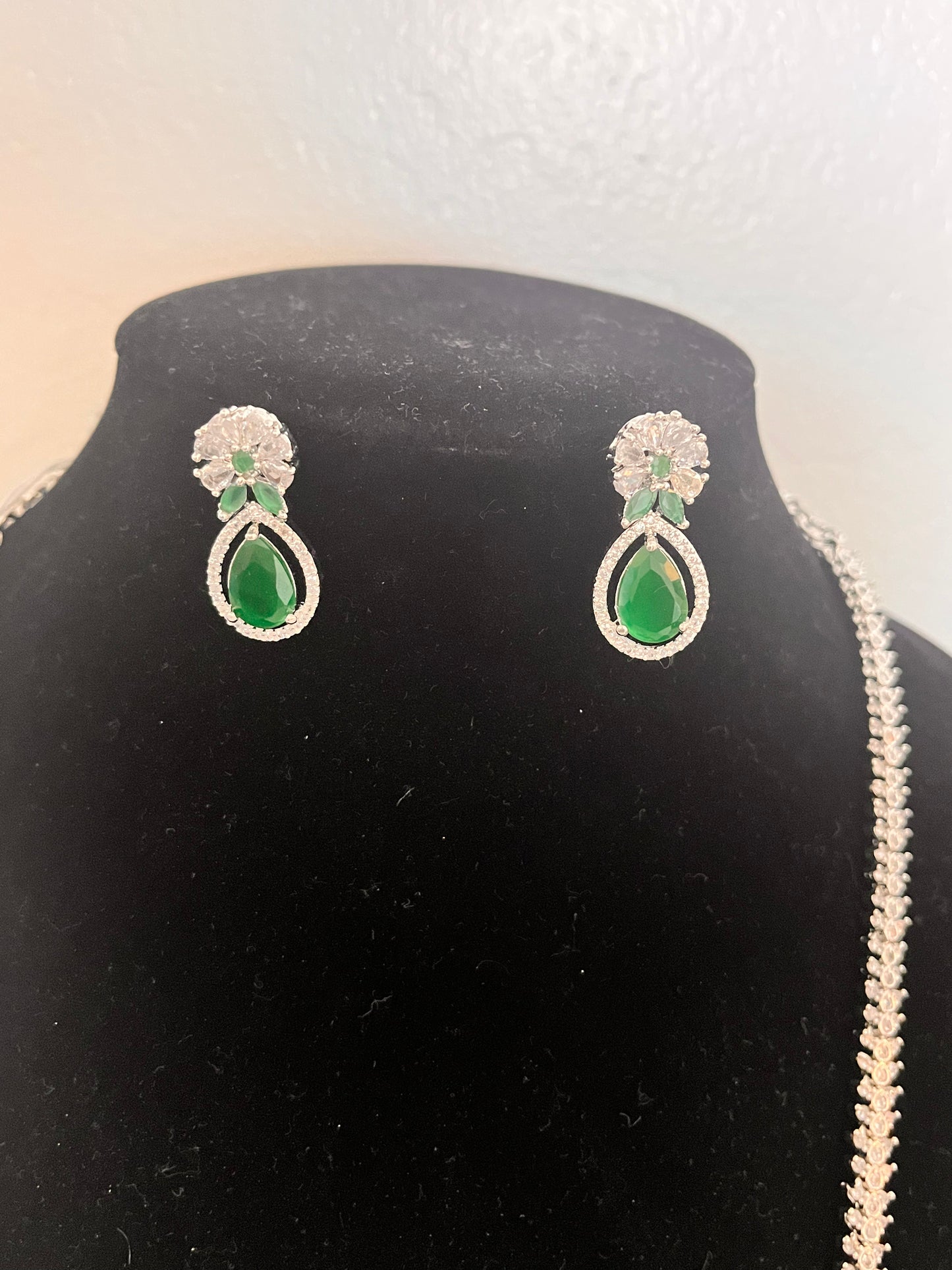 Long Chain With Earrings In USA