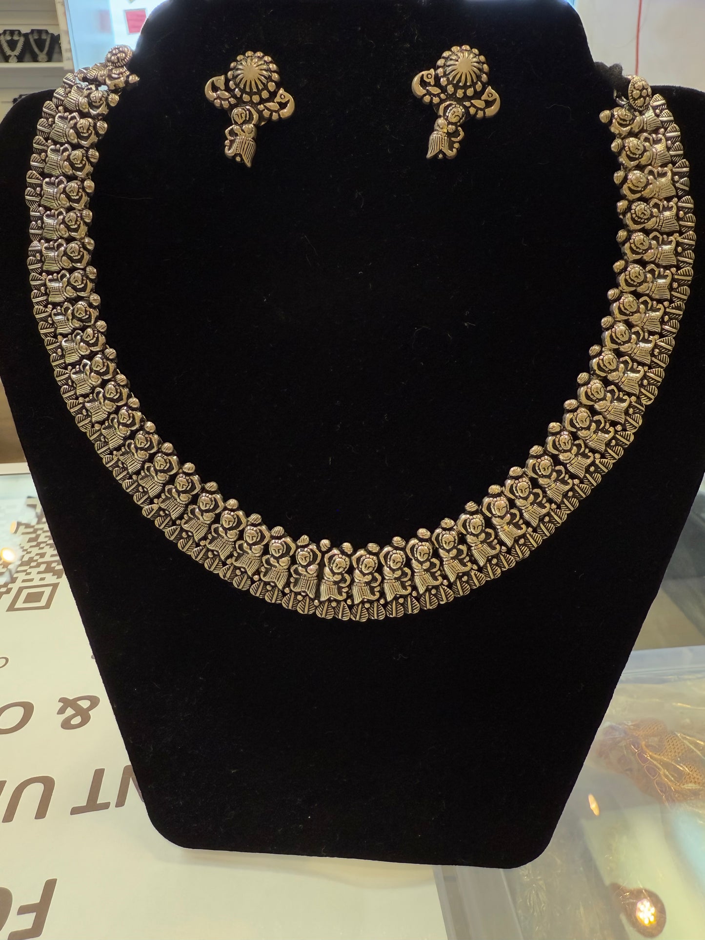 Alluring Gray Color Floral Oxidized Necklace With Earrings Sets