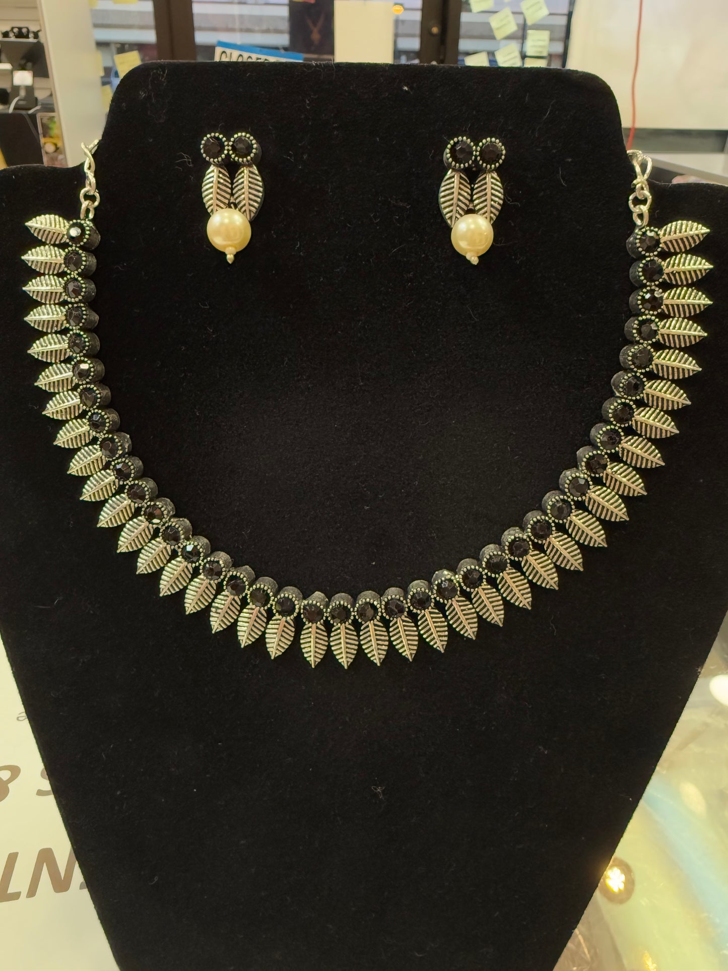 Oxidized Necklace Set With Pearl Beads Earrings In Cochise