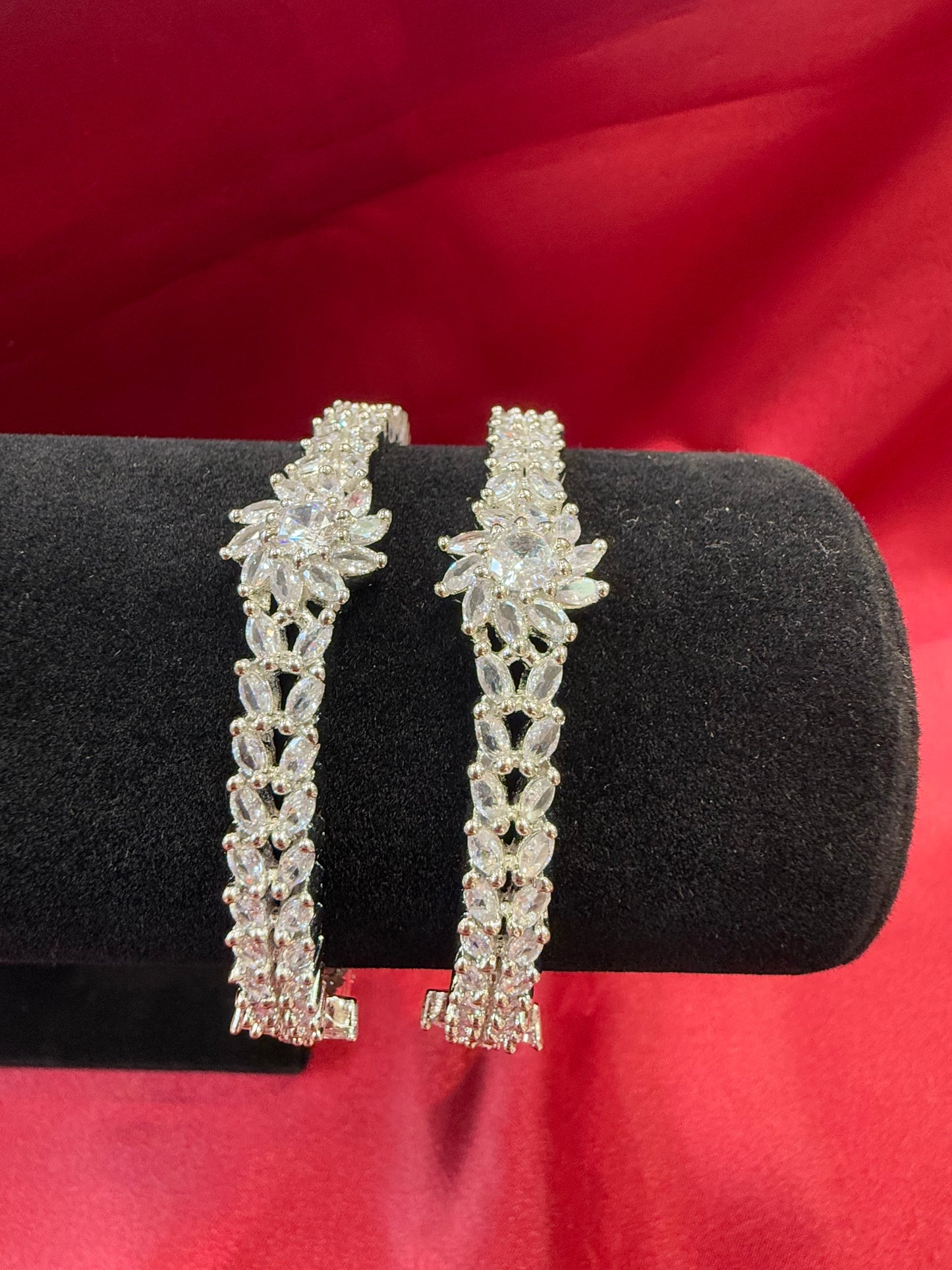 Alluring White Color Flower Design American Diamond Bangle Set In Mesa