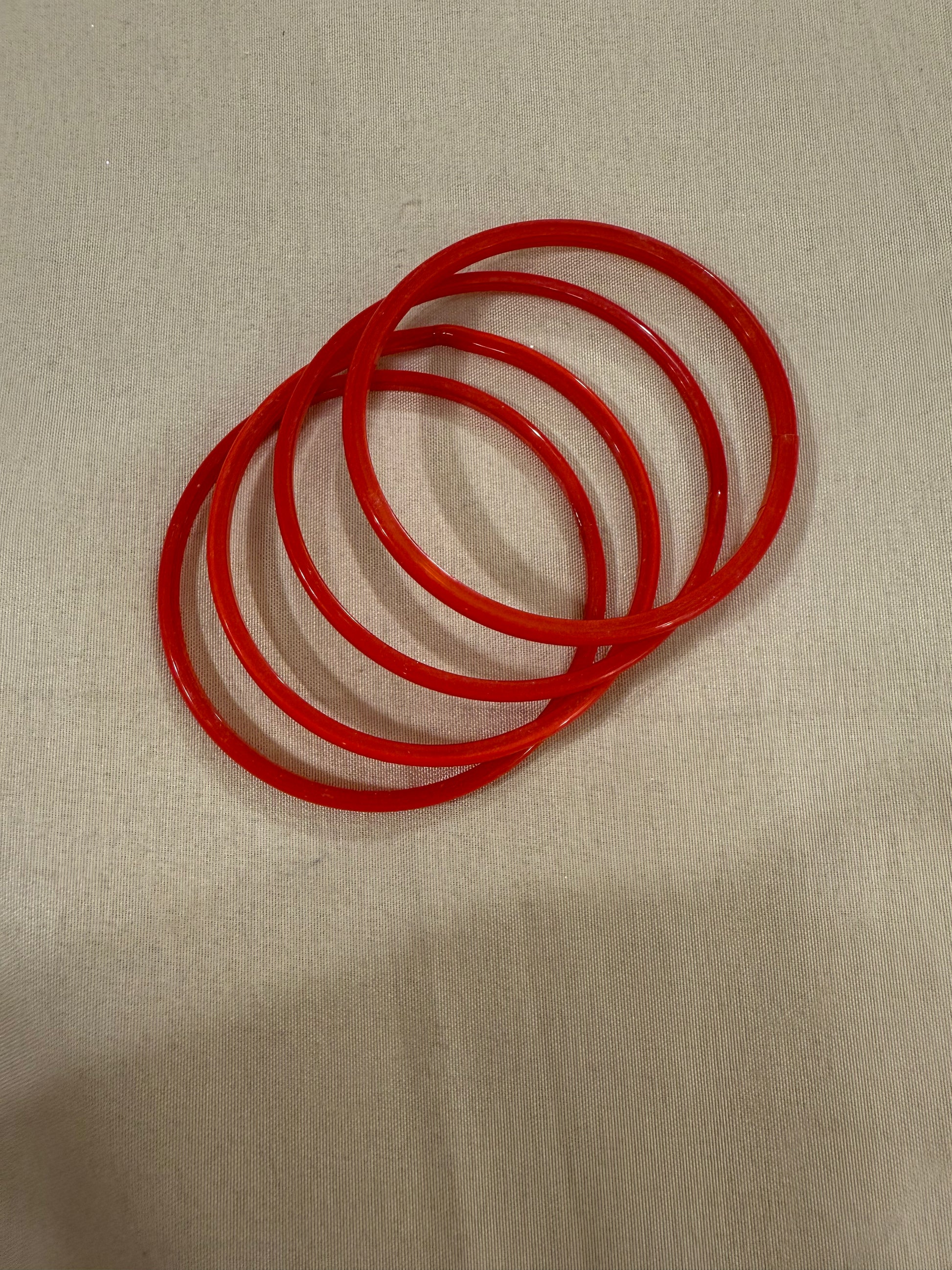 Traditional Plain Red Color Glass Bangles For Women Near Me
