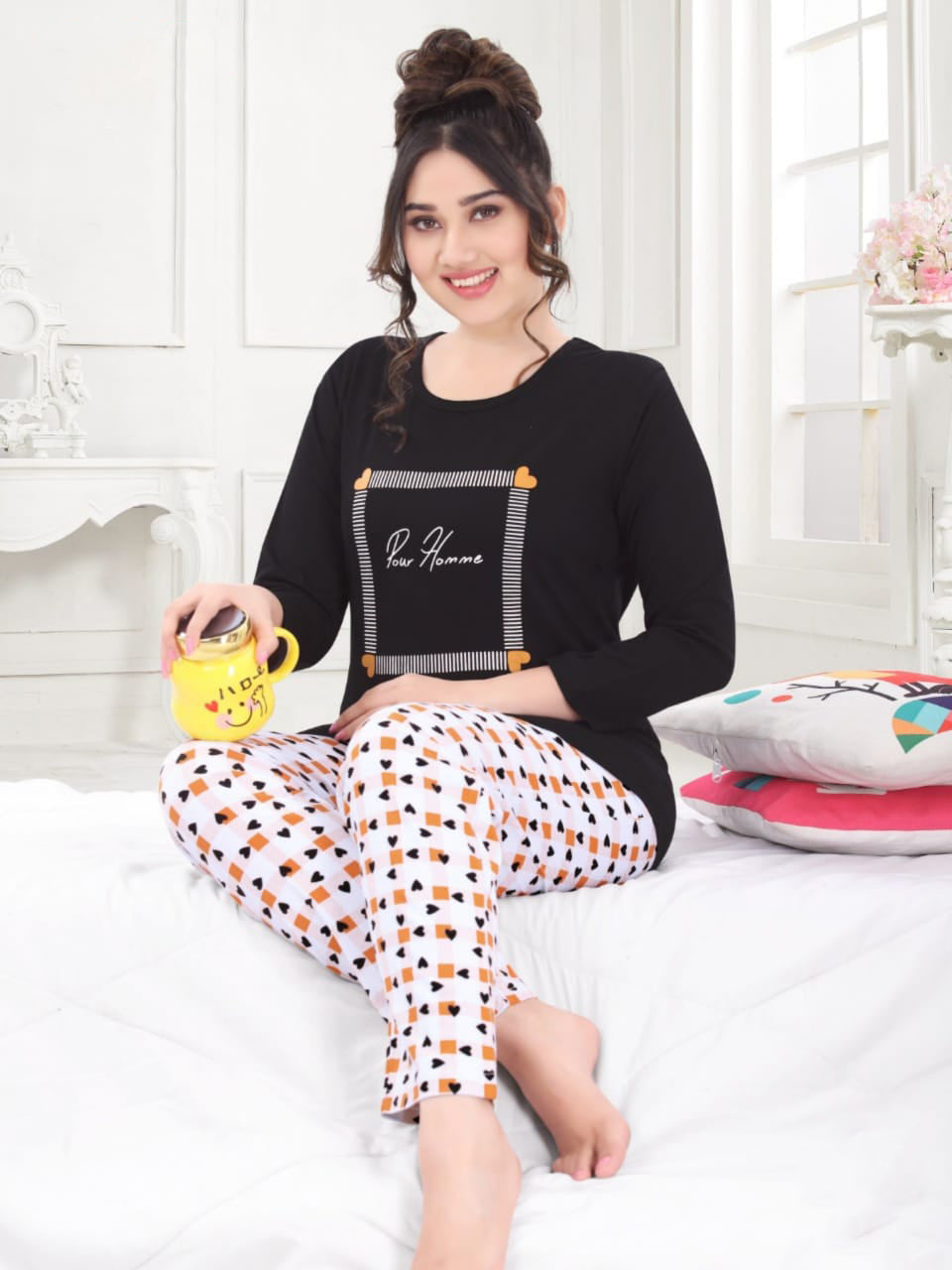 Women's Soft Long Sleeve Printed Cotton Black And White Pajama Set