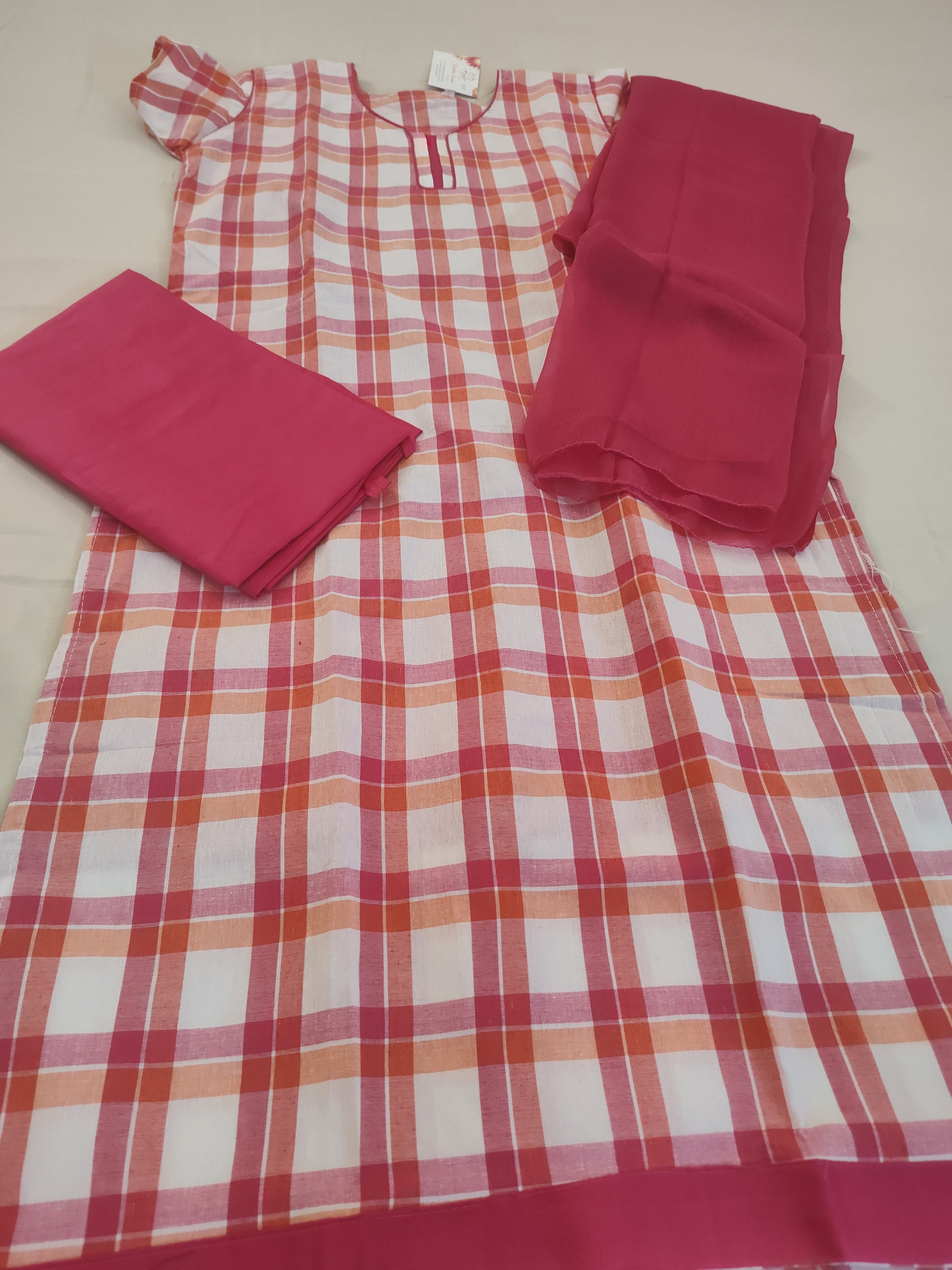 Pink And White Color Checkered Kurti Set Near Me