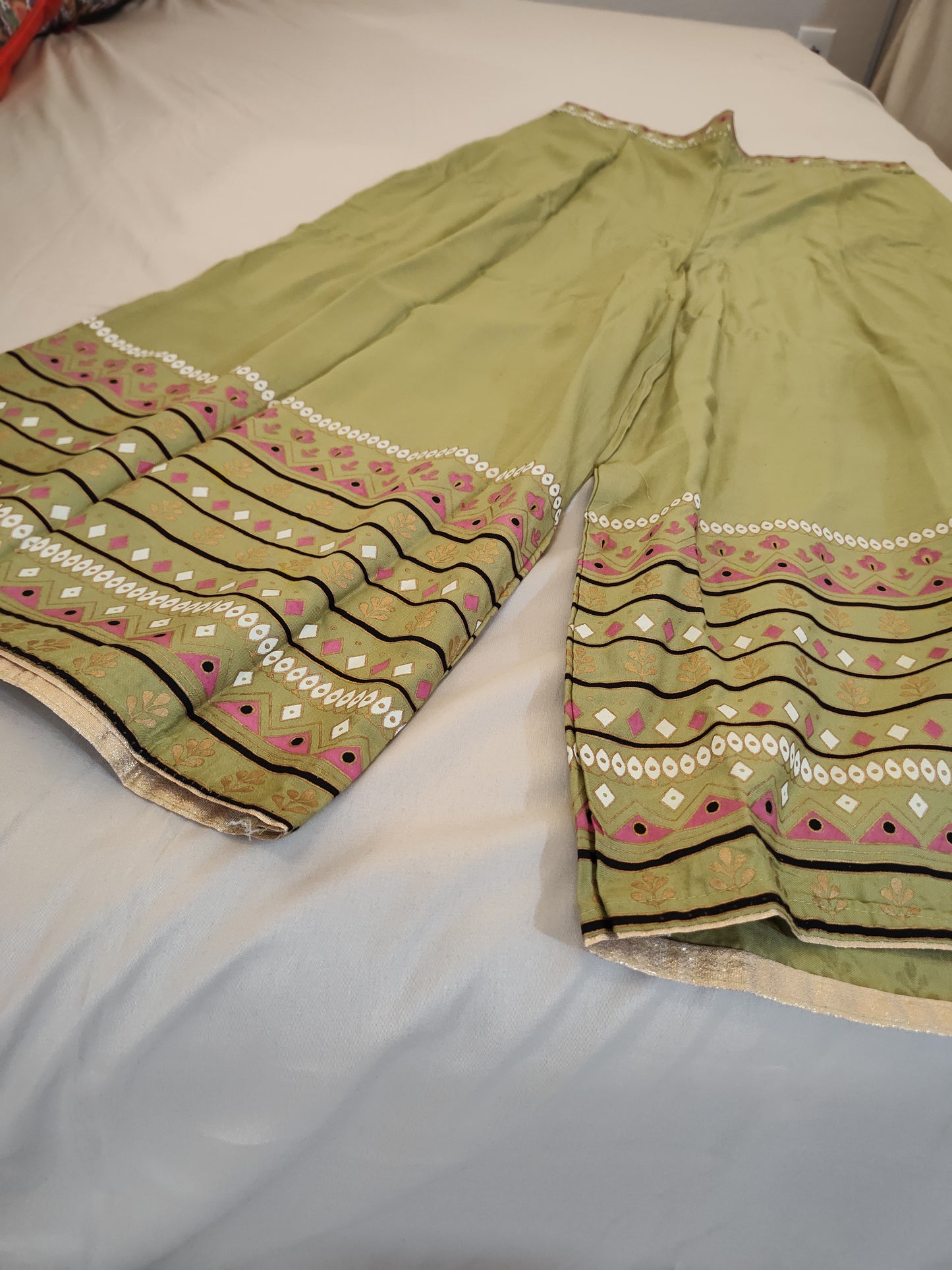 Fabulous Light Green Palazzo Pants With White Near Me