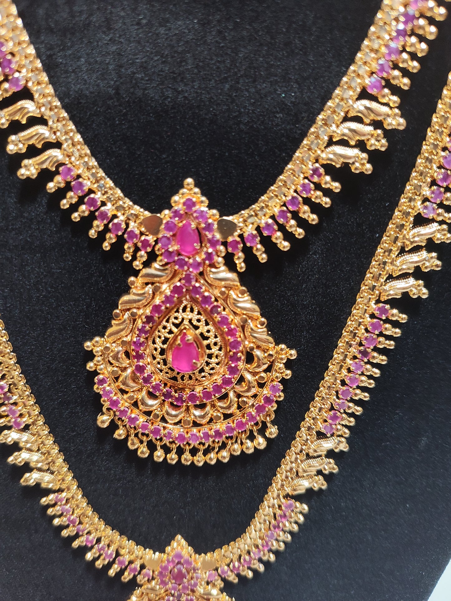 Beautiful Long And Short Chain  Near Me