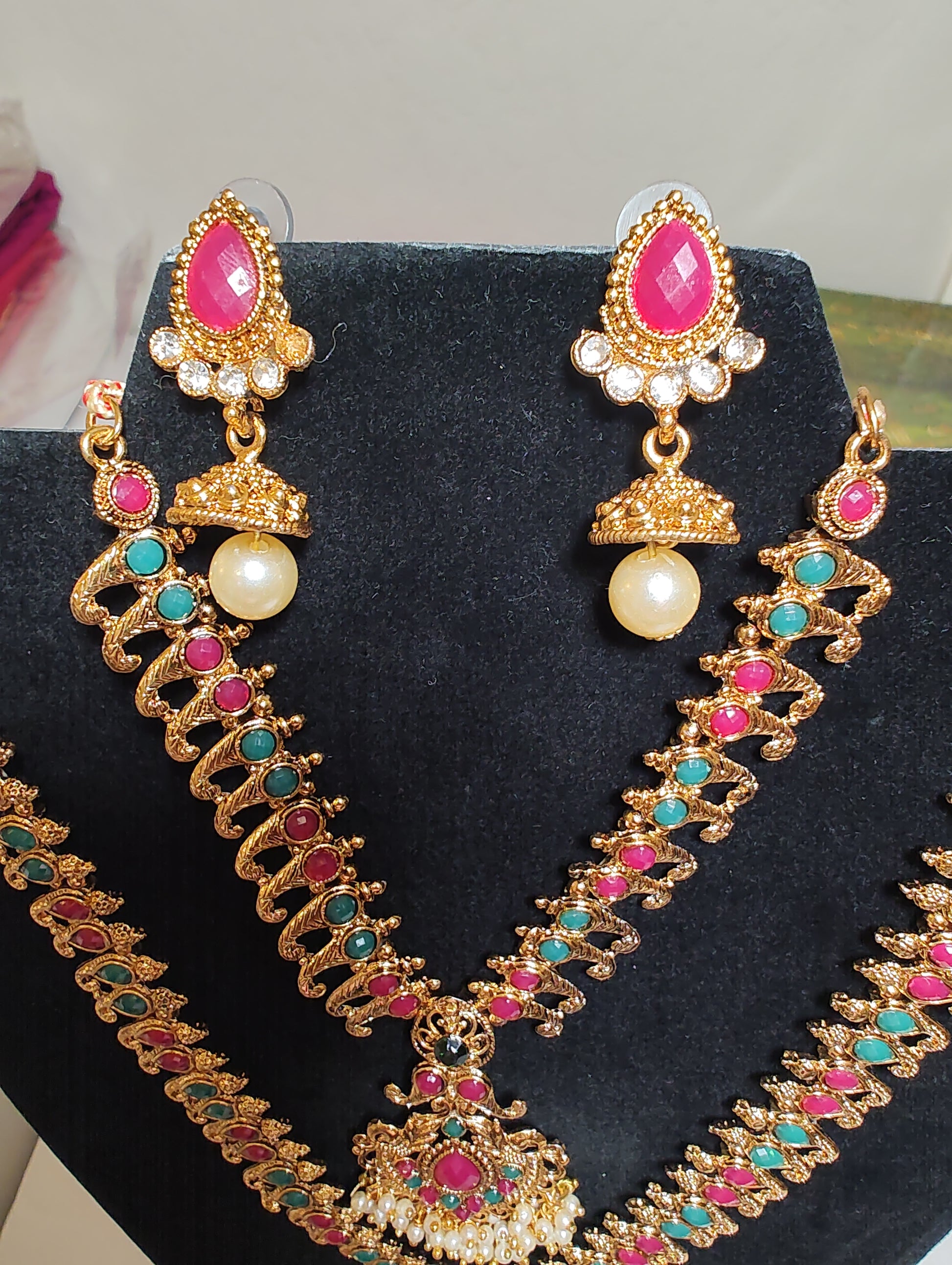 Appealing Gold Plated Necklace Near Me