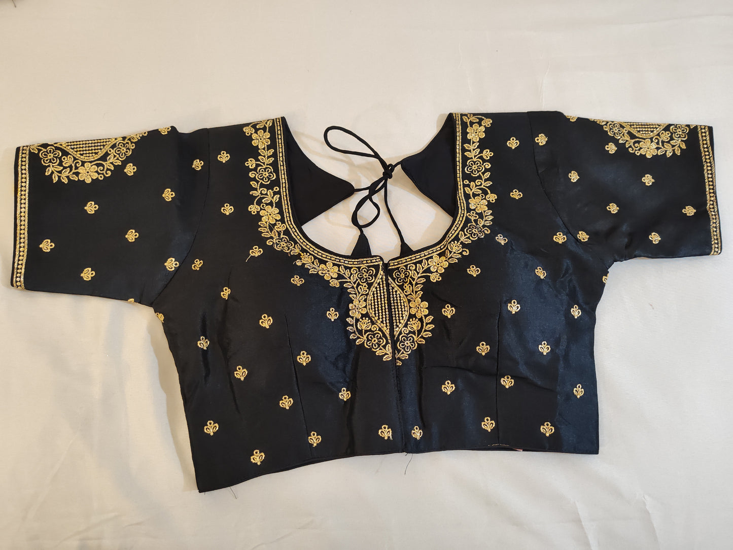 Elegant Black Color Ready To Wear Designer Blouse Near Me