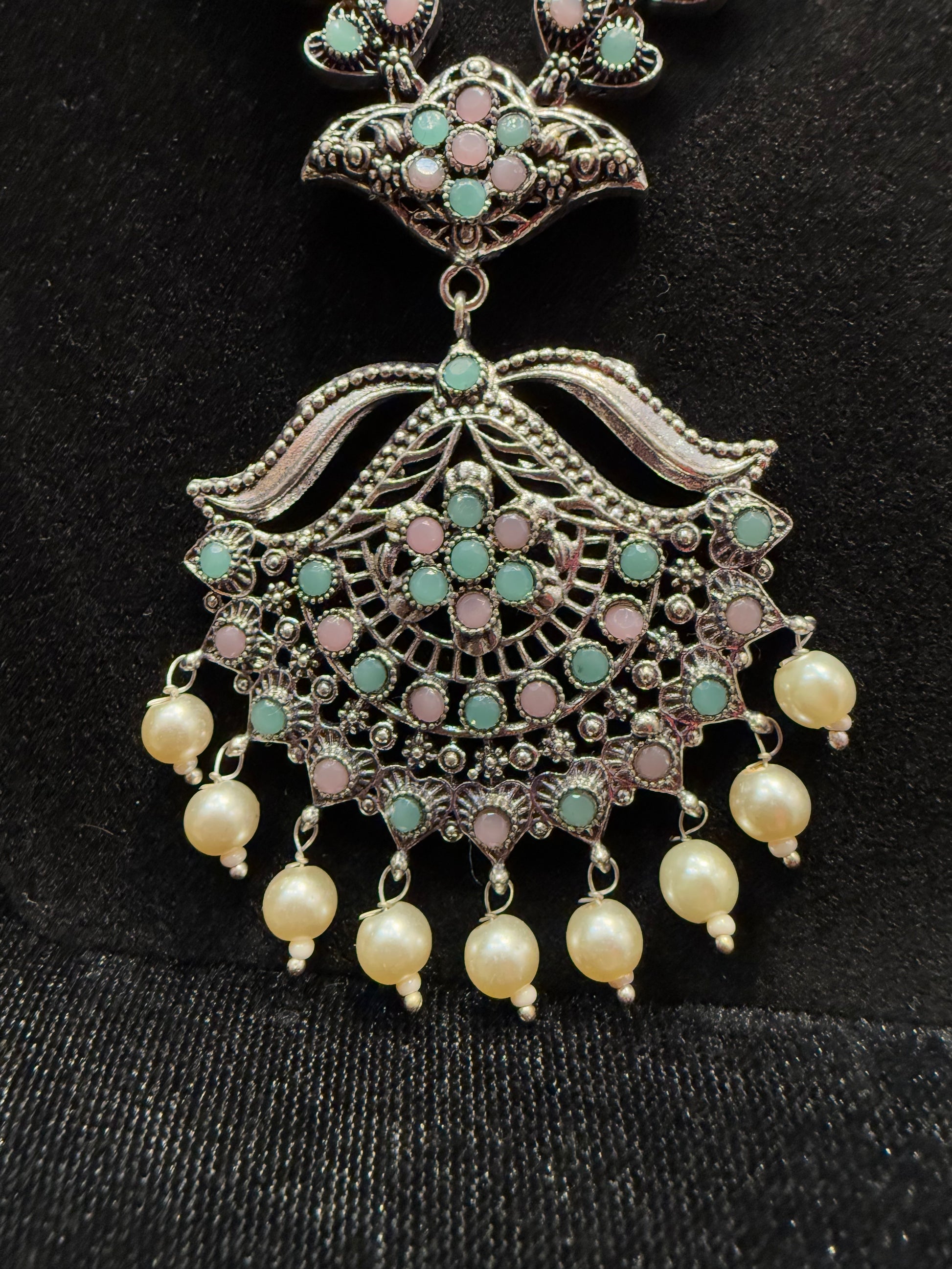 Necklace With Earrings Sets In Prescott