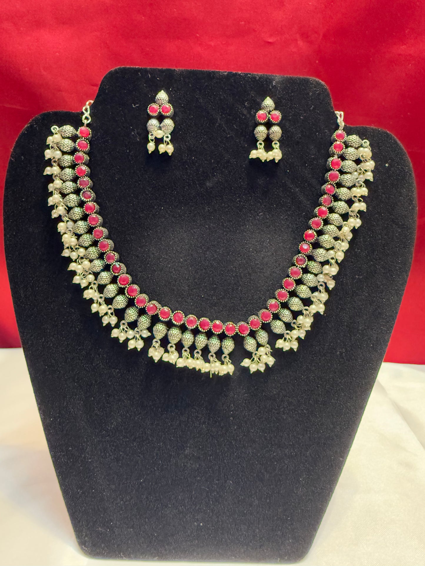 Fascinating Magenta Color Perls Drop Designer Oxidized Necklace Set