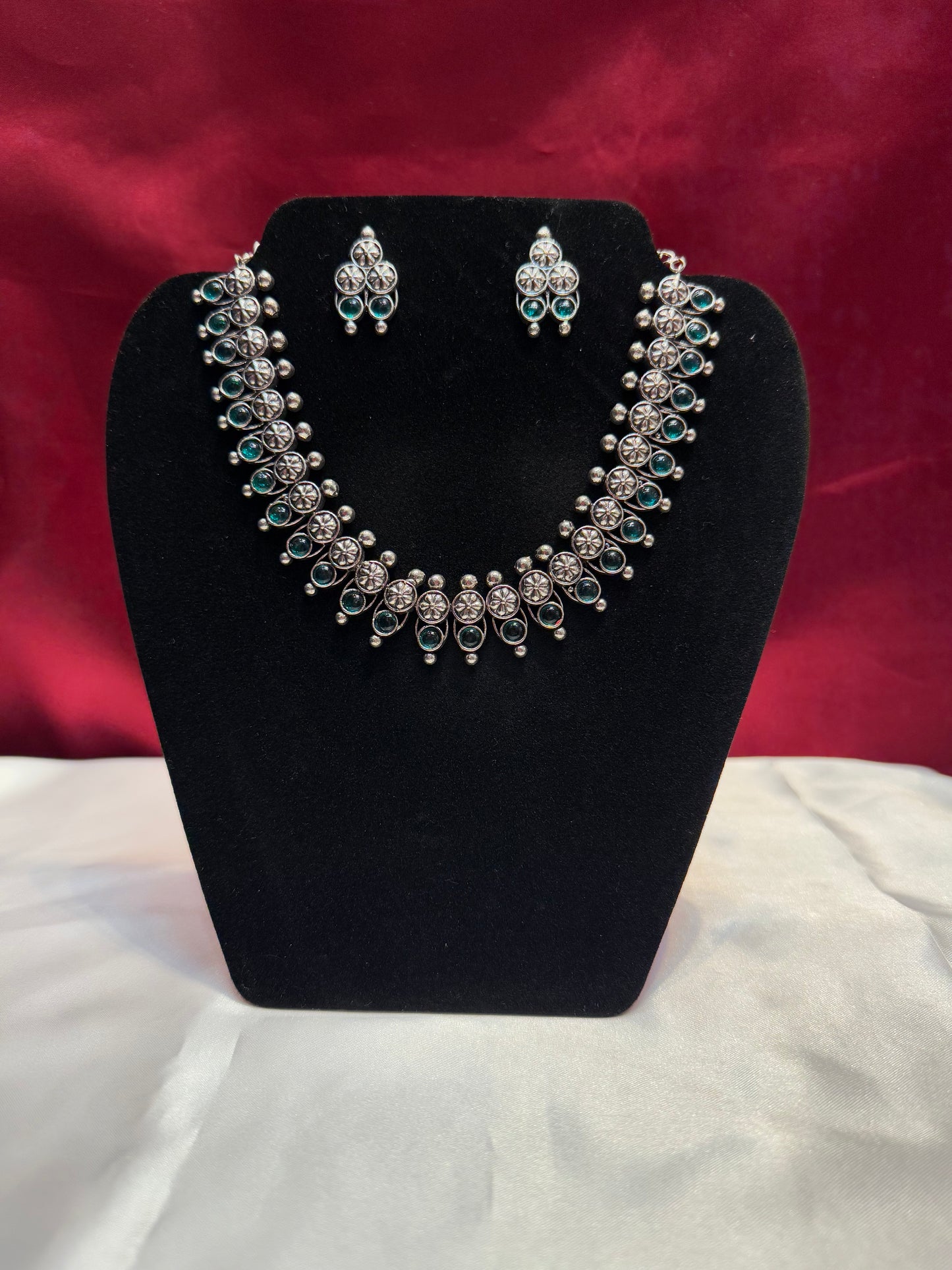 Necklace With Earrings In Mesa