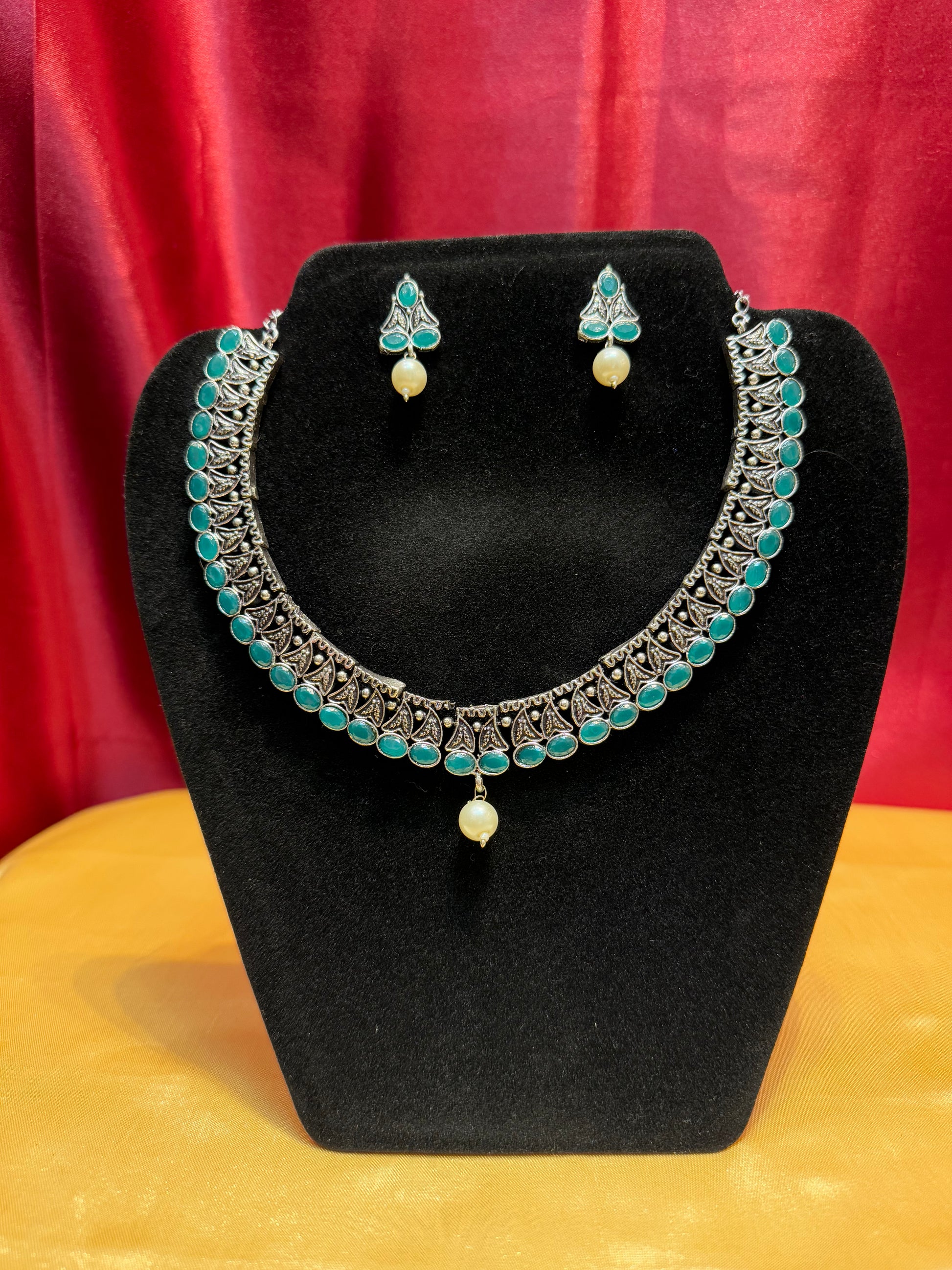 Silver Green Color Pearl Hanging Necklace With Earring In Prescott