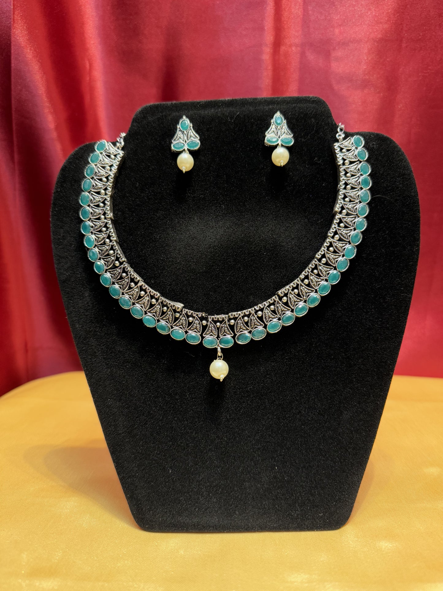 Silver Green Color Pearl Hanging Necklace With Earring In USA