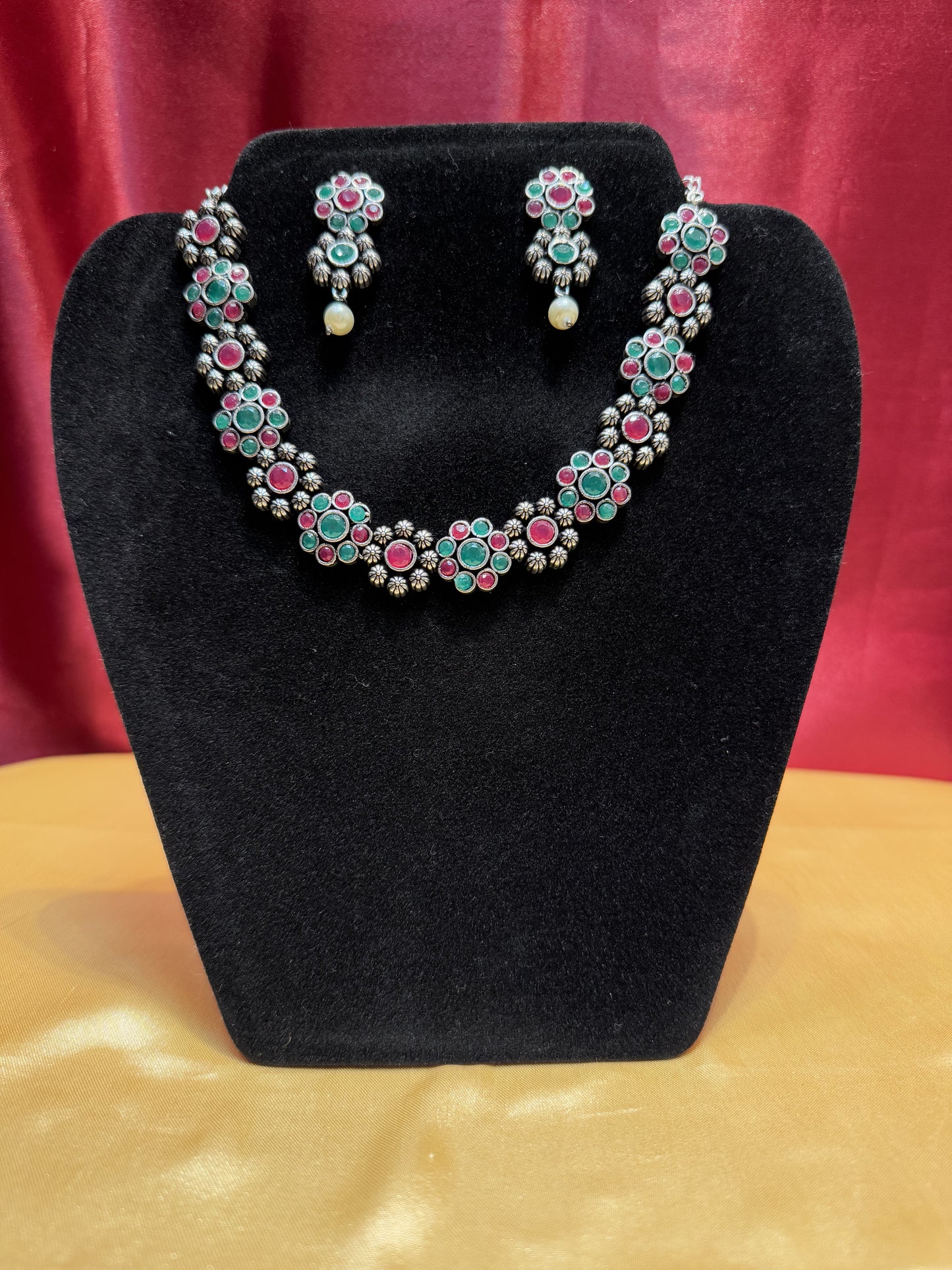 Gorgeous Flowers Designed Necklace With Earring Set In Tempe