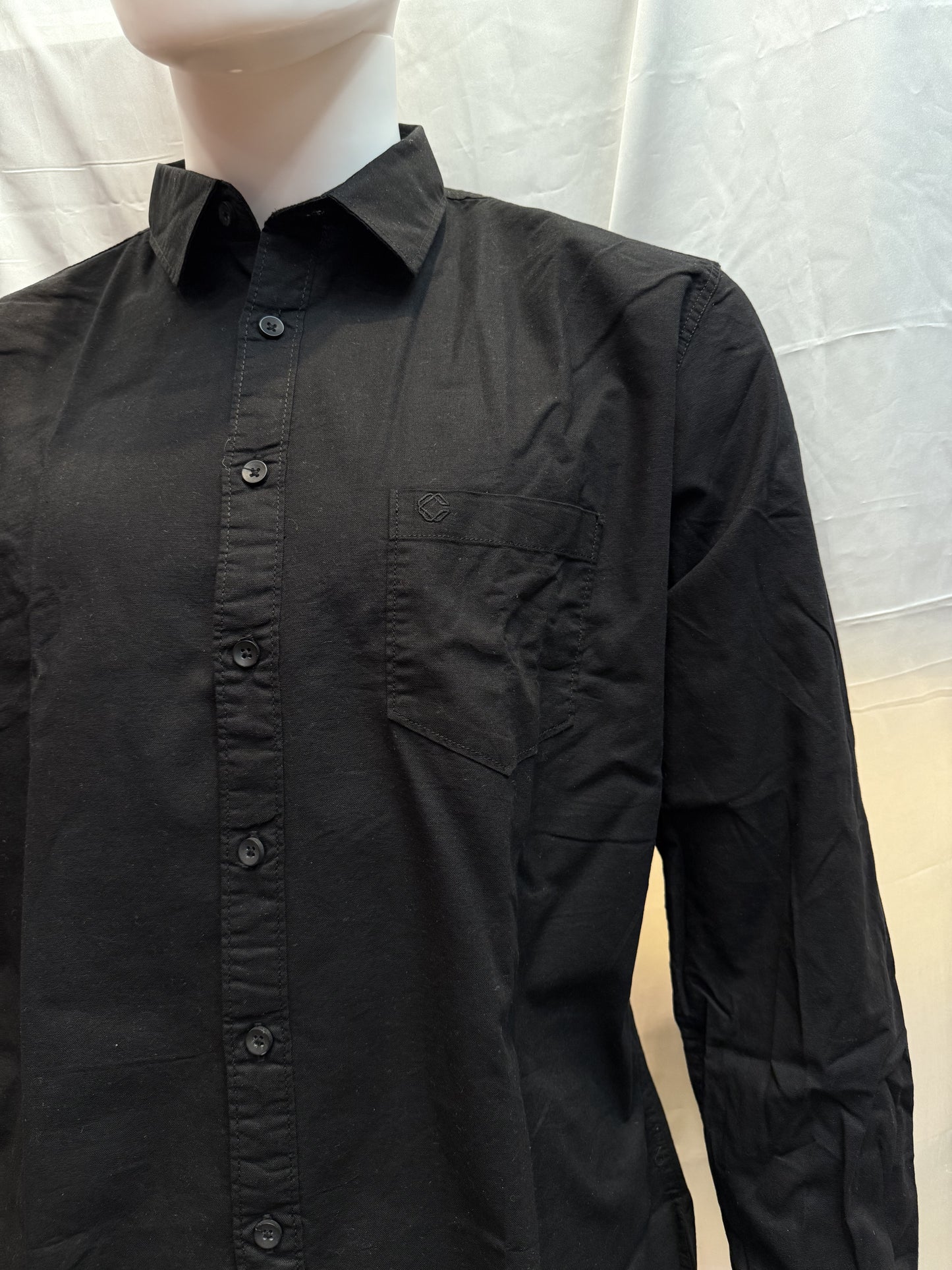 Alluring Black Shirt With Full Sleeves And Pocket For Men