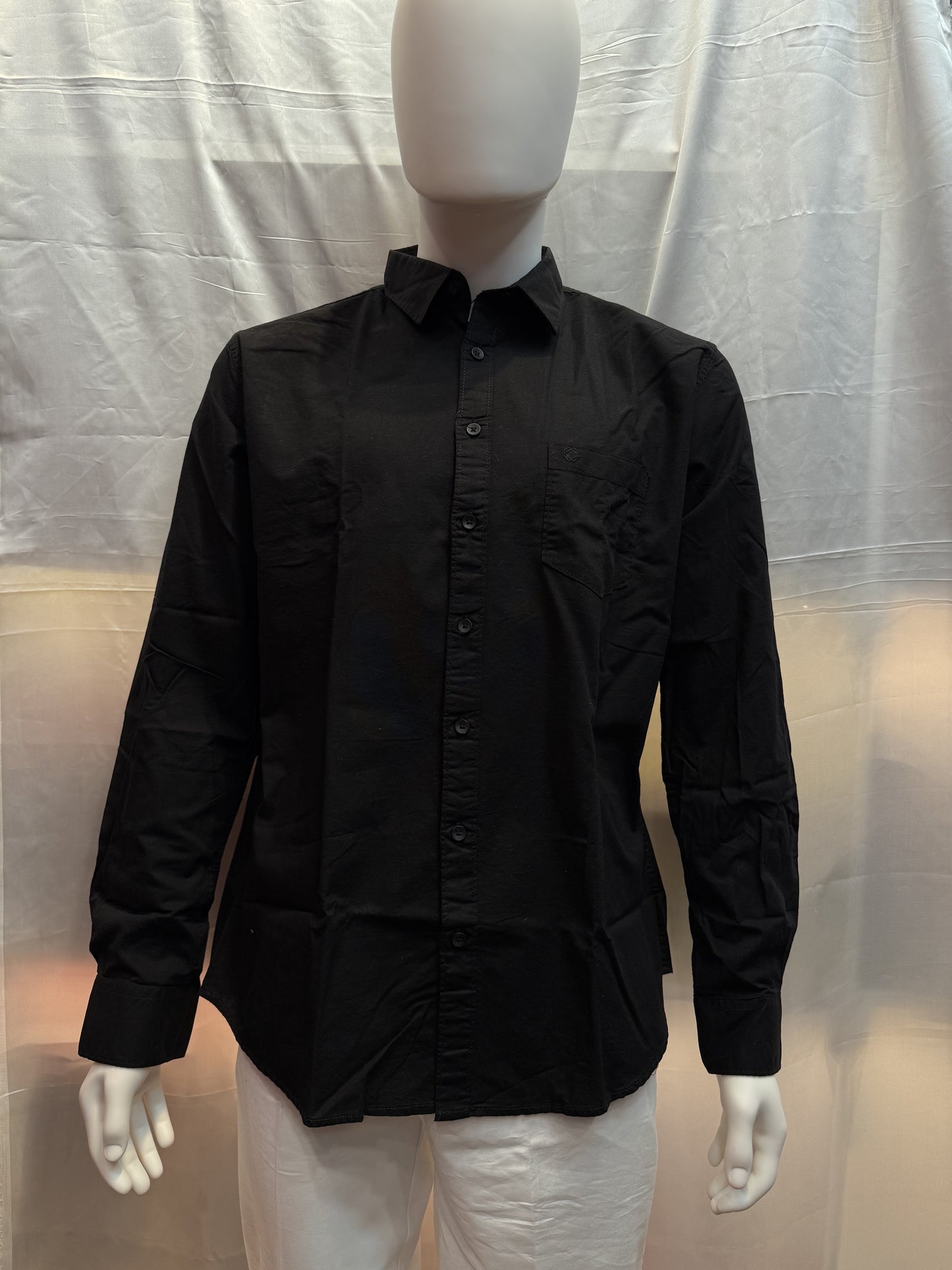 Alluring Black Shirt With Full Sleeves And Pocket For Men