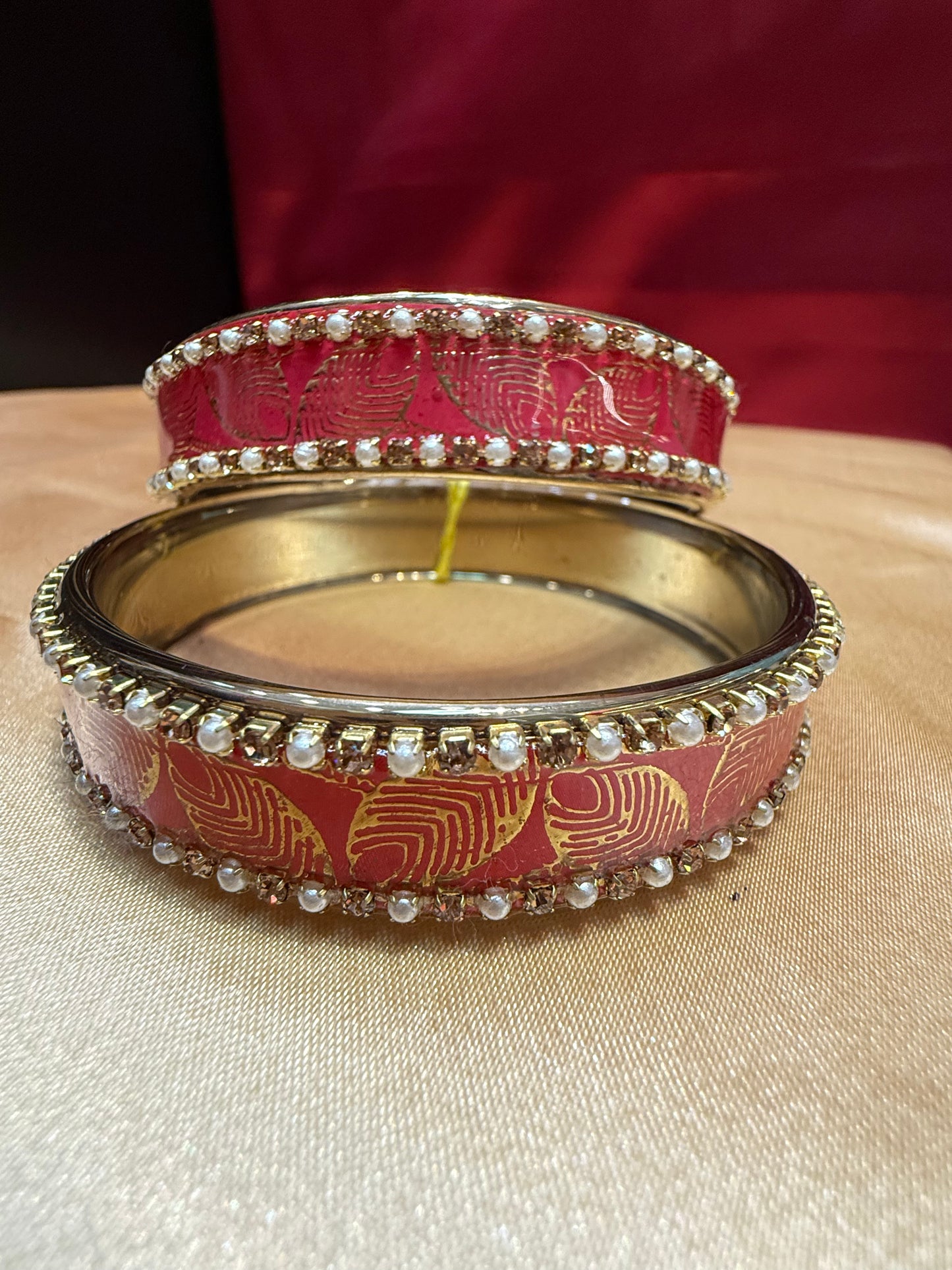 Beautiful Dark Pink Color Checked Design Glass Bangles For Women