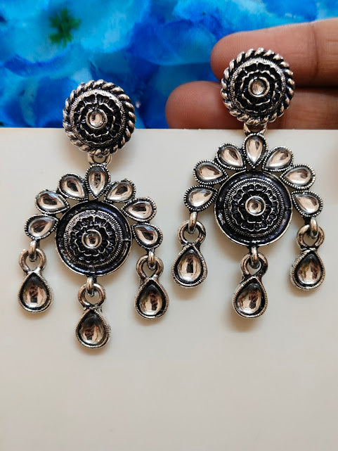 Attractive White Color Oxidized Earrings In Near Me