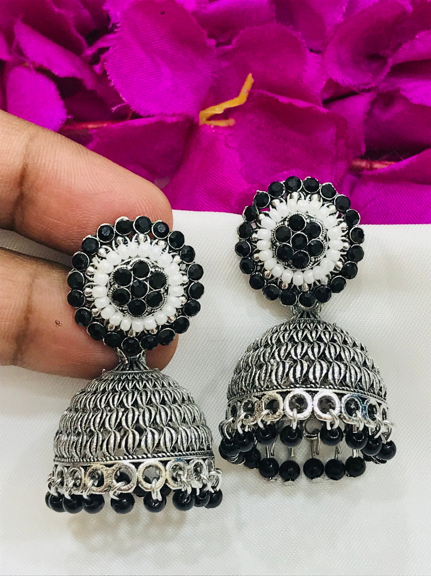 Beautiful Black Colored Earrings Near Me