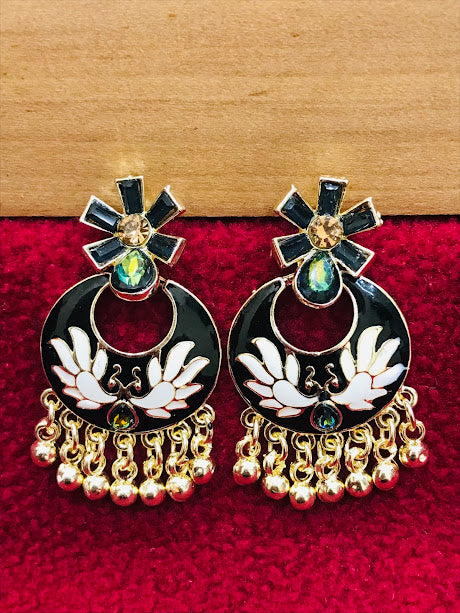 Gorgeous Black Color Gold Plated Earrings In Suncity